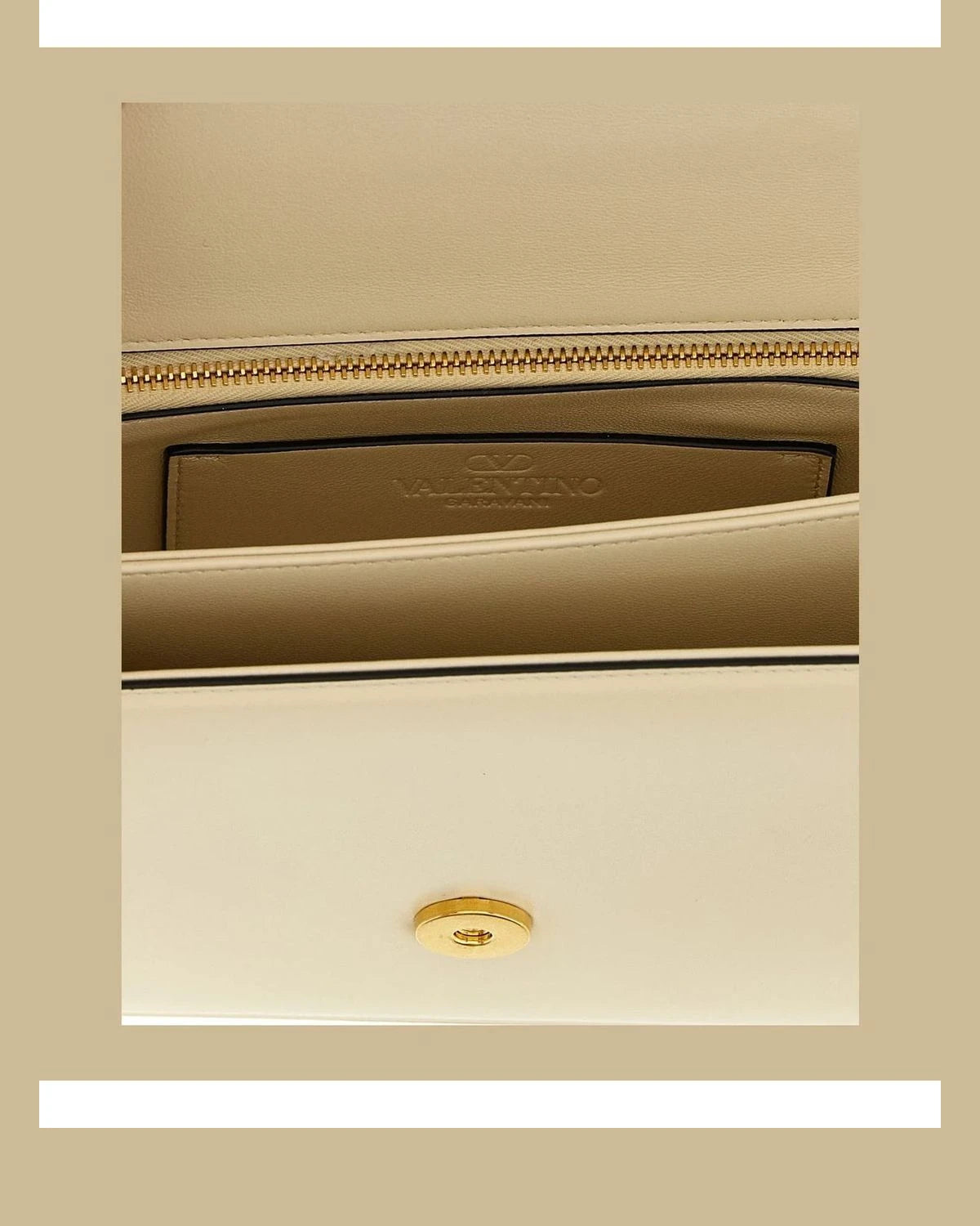 Valentino Garavani Shoulder Bag in white, Calfskin Leather — view 4