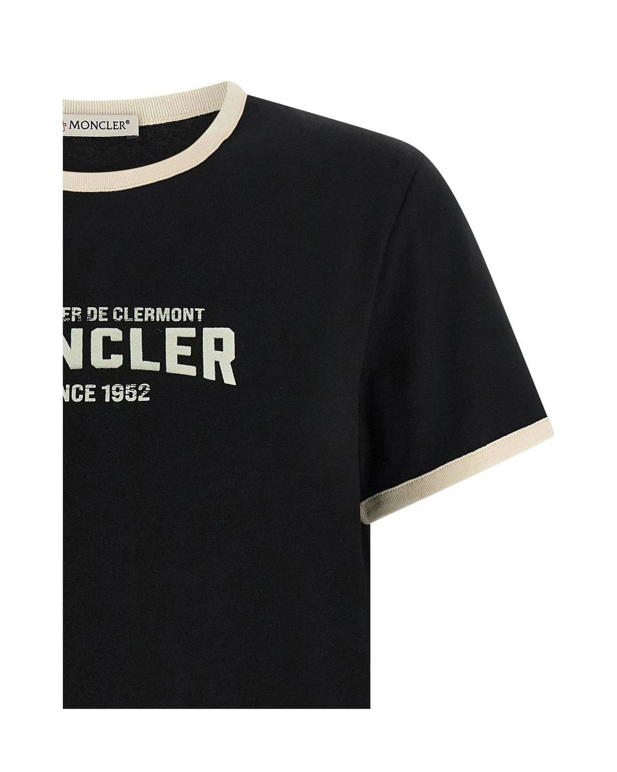 Moncler T-Shirt in black — view 3