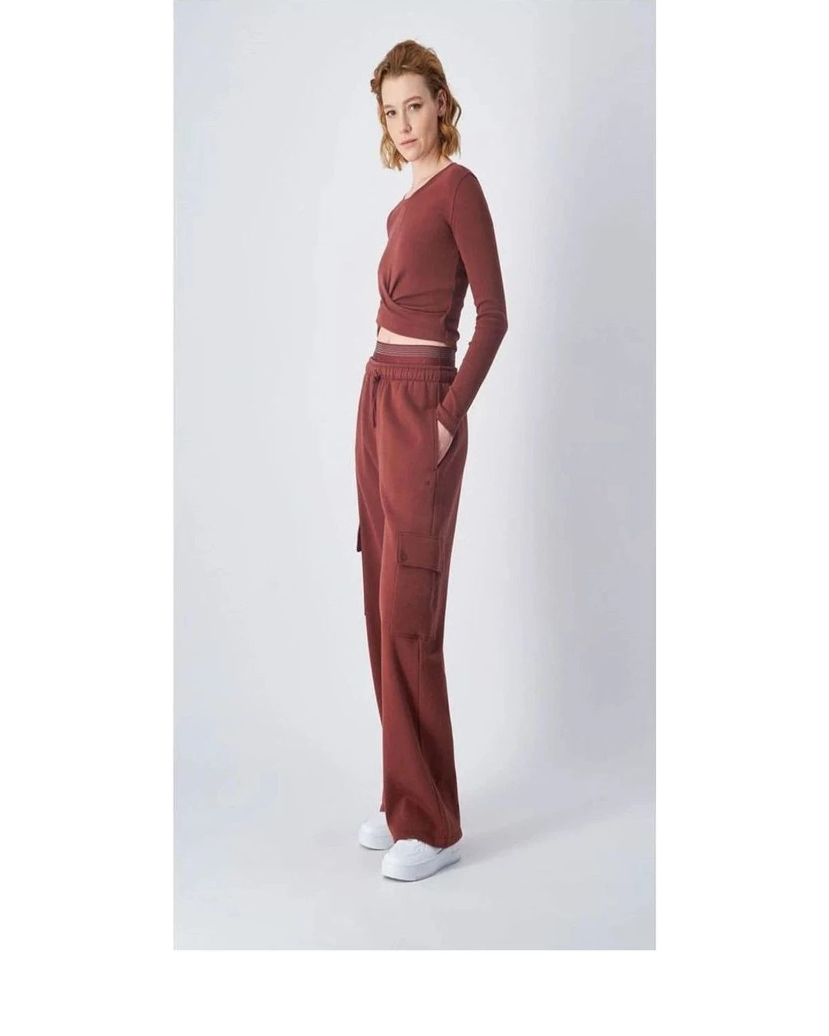 Champion Cargo Pant in red, Cotton — view 4