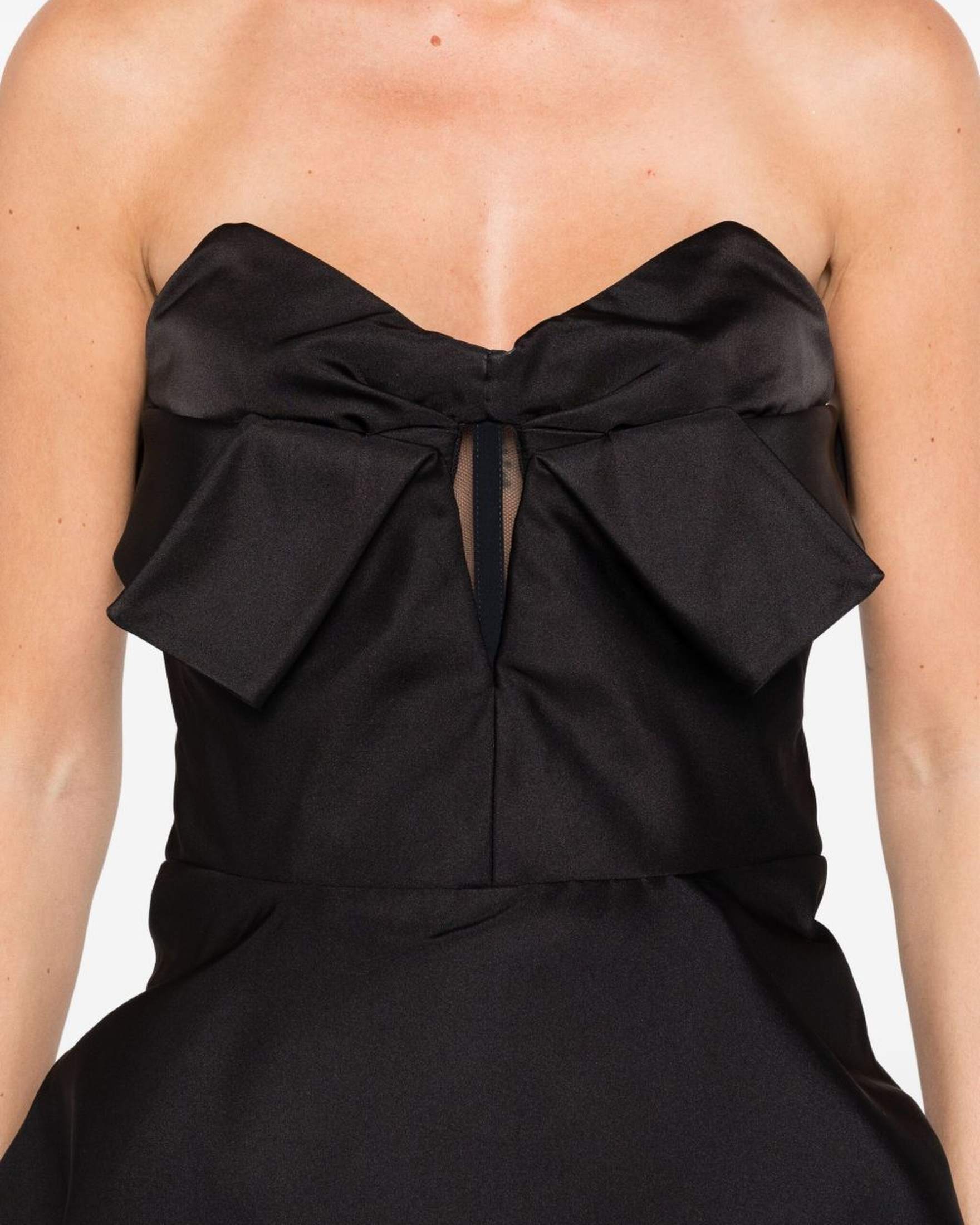 Alexander Mcqueen Black Top Glam Steals