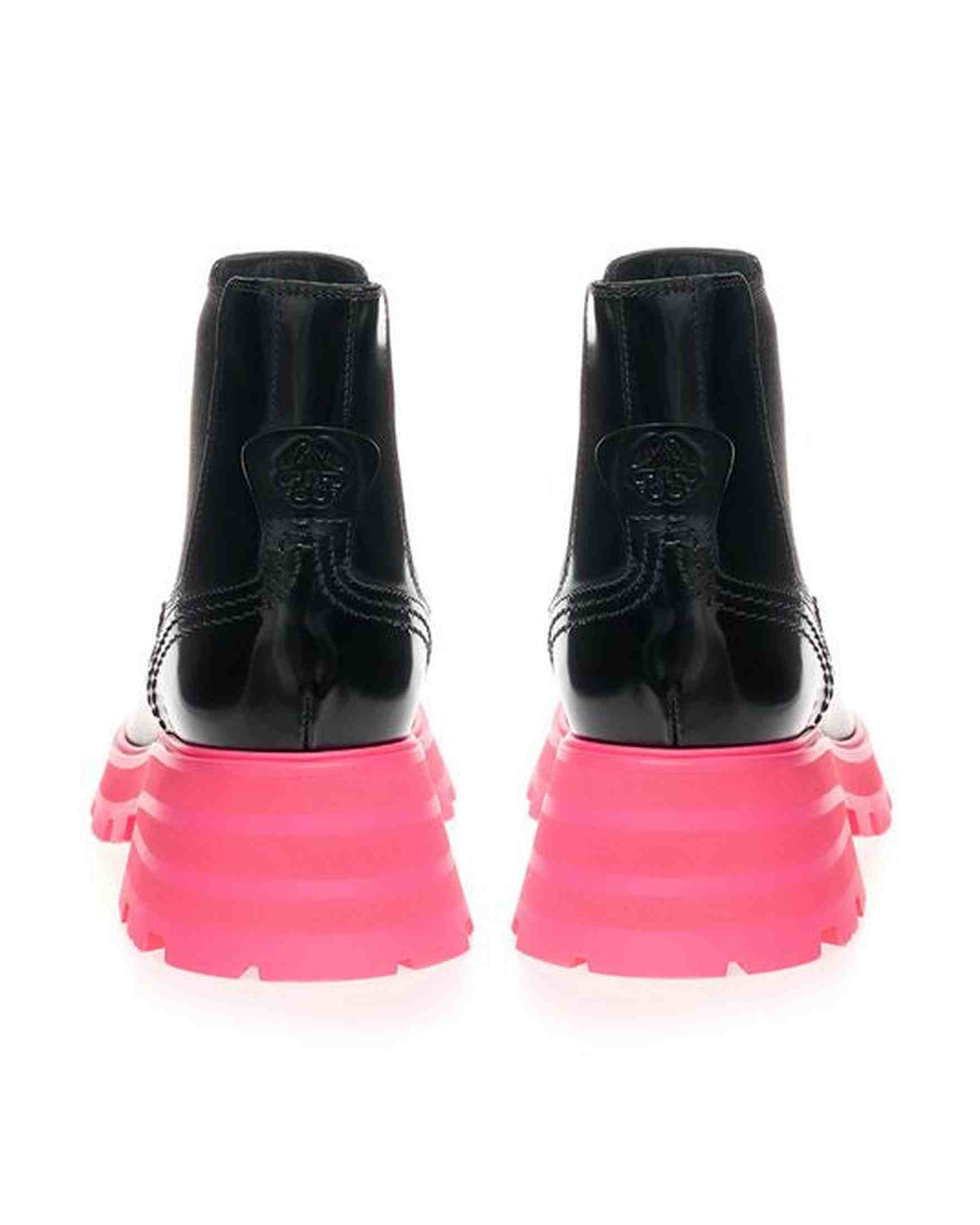 Alexander Mcqueen Elegant Leather Black Boots Glam Steals