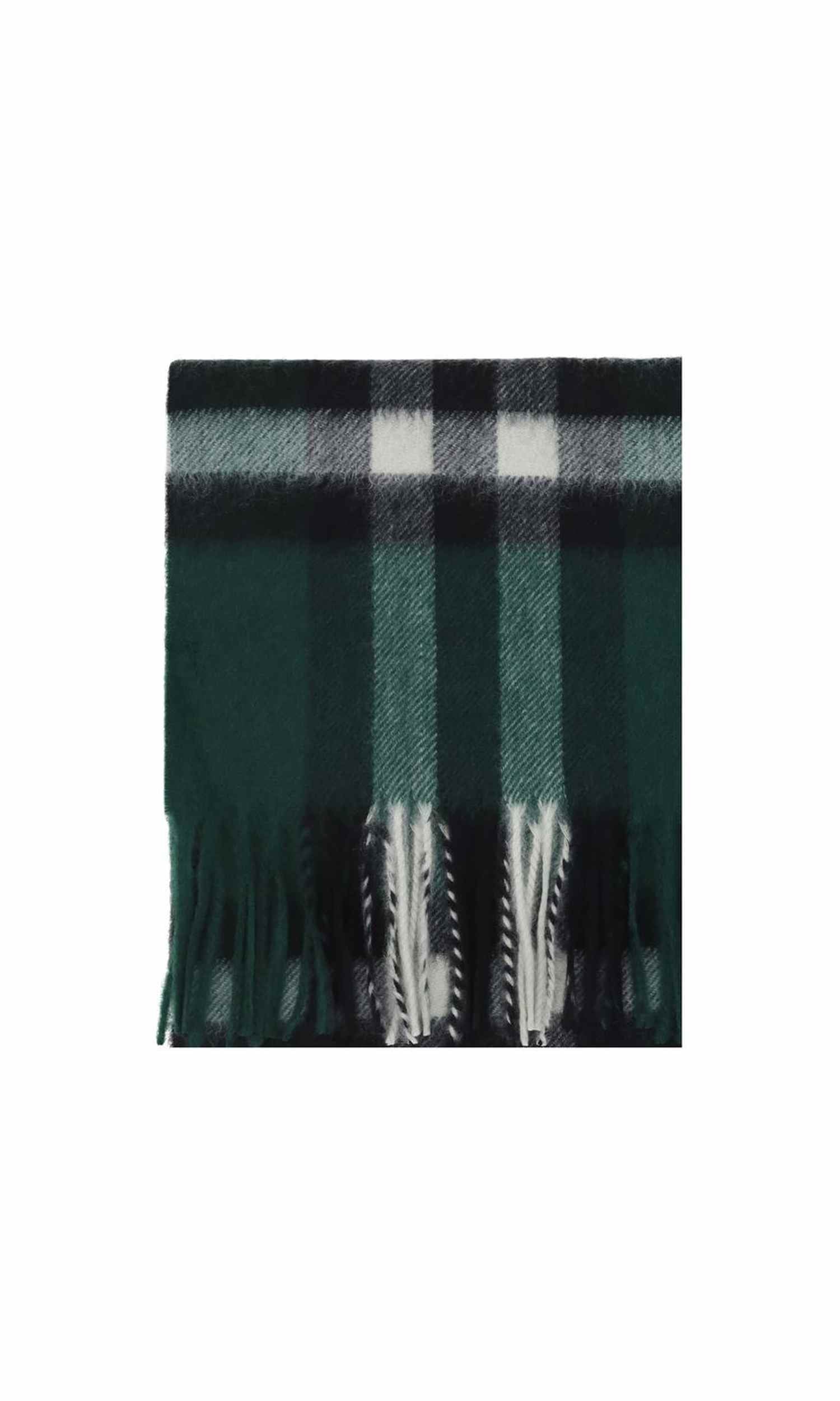 Burberry Cashmere Scarf Glam Steals