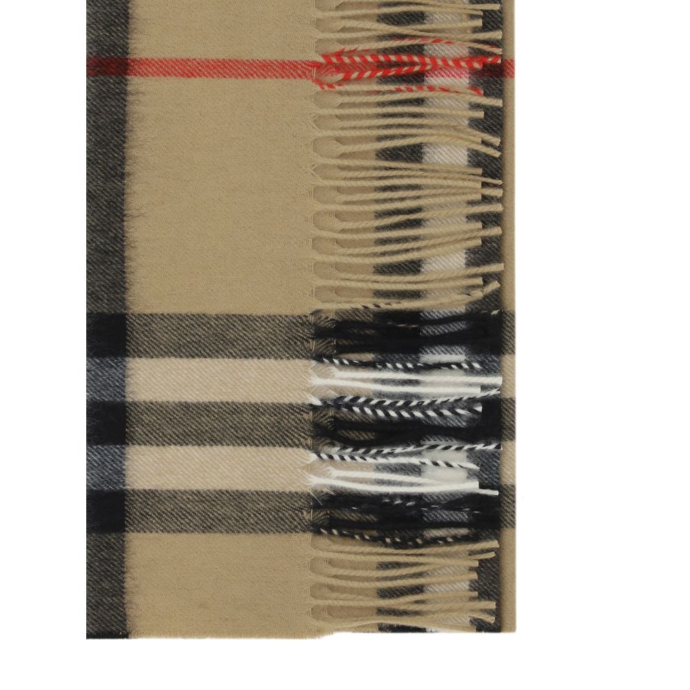 Burberry Scarf Glam Steals