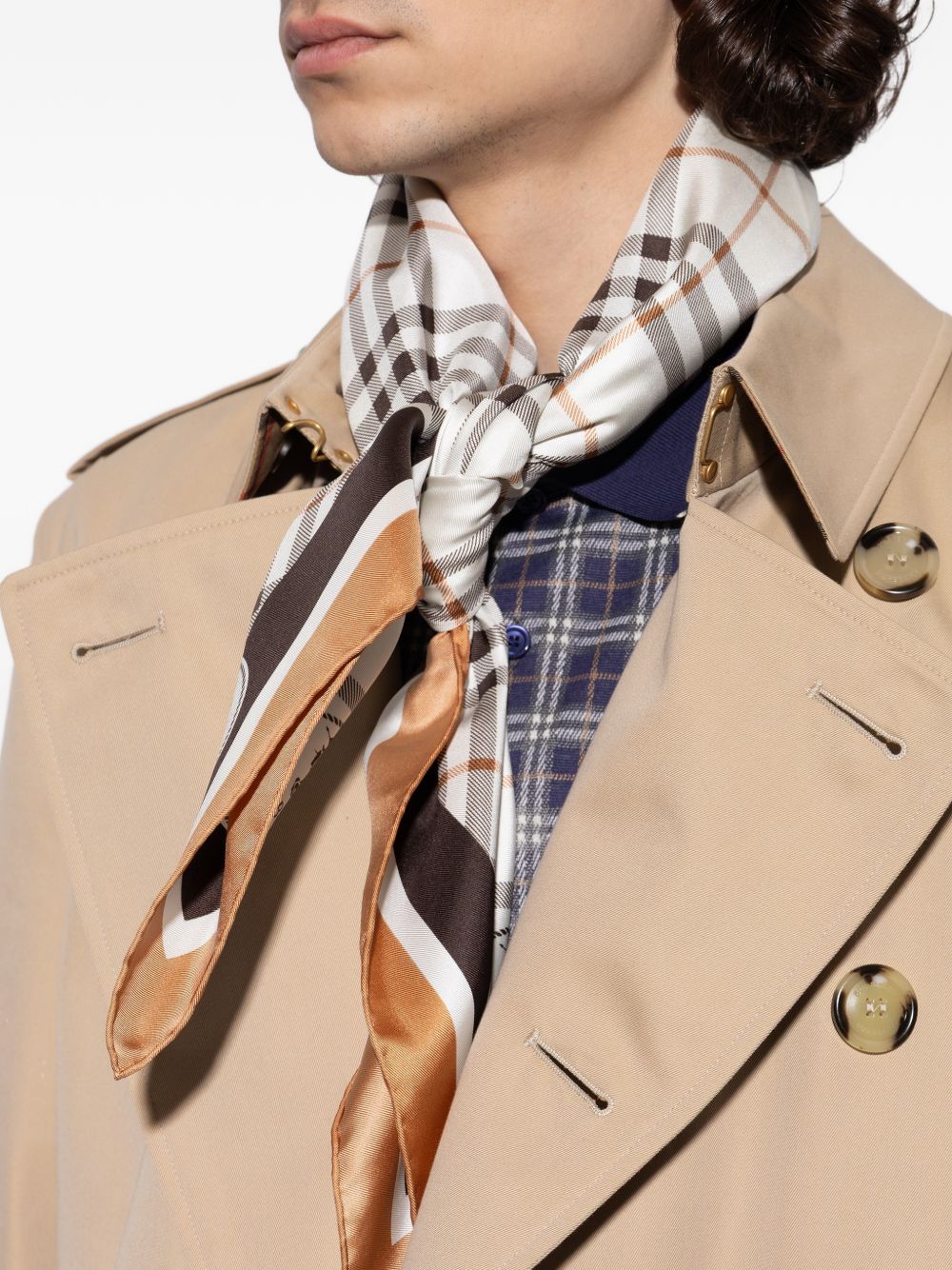 Burberry Scarf Glam Steals