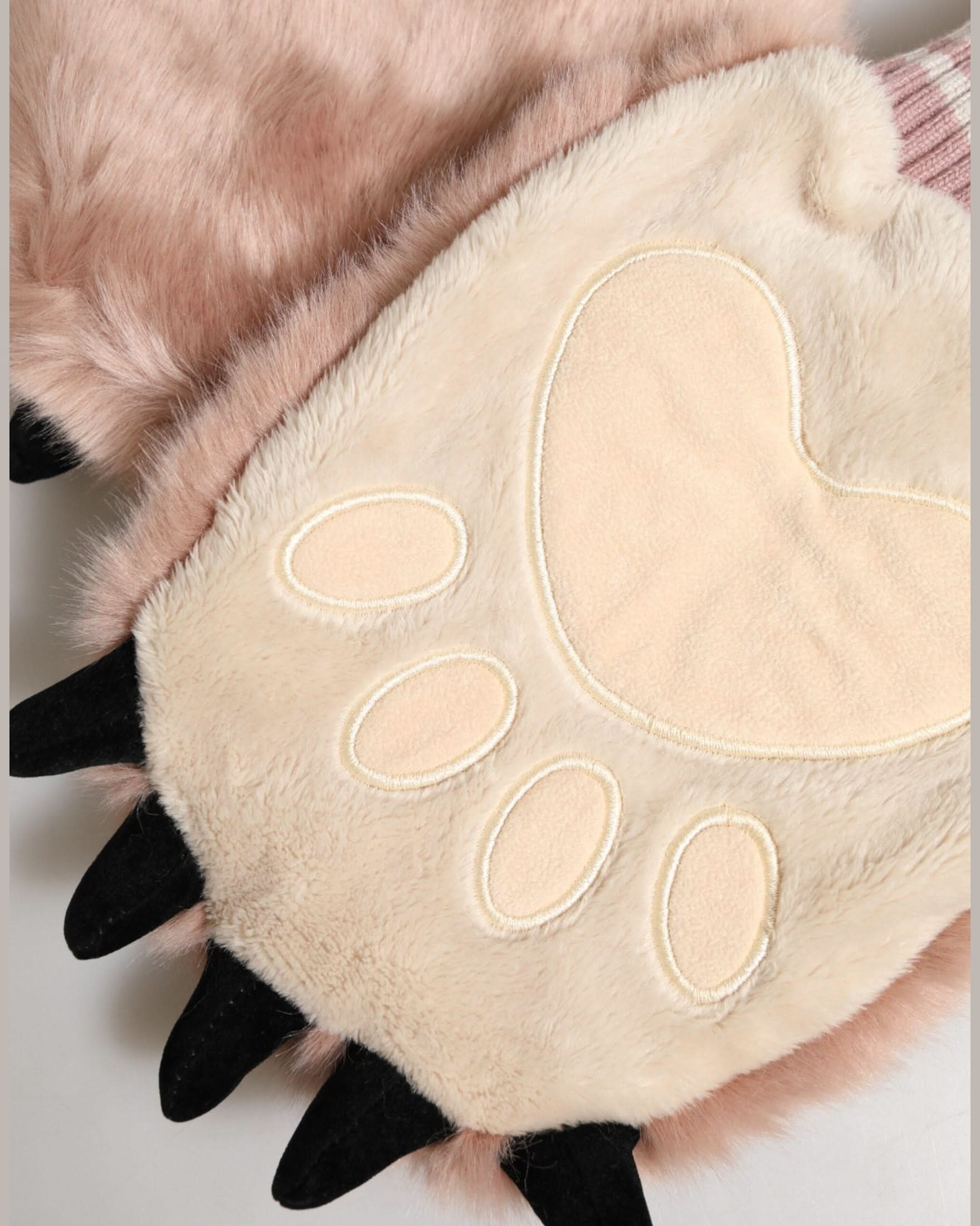 Dolce & Gabbana Brown Acrylic Knitted Fur Wrist Mitten Gloves Gloves & Mittens
