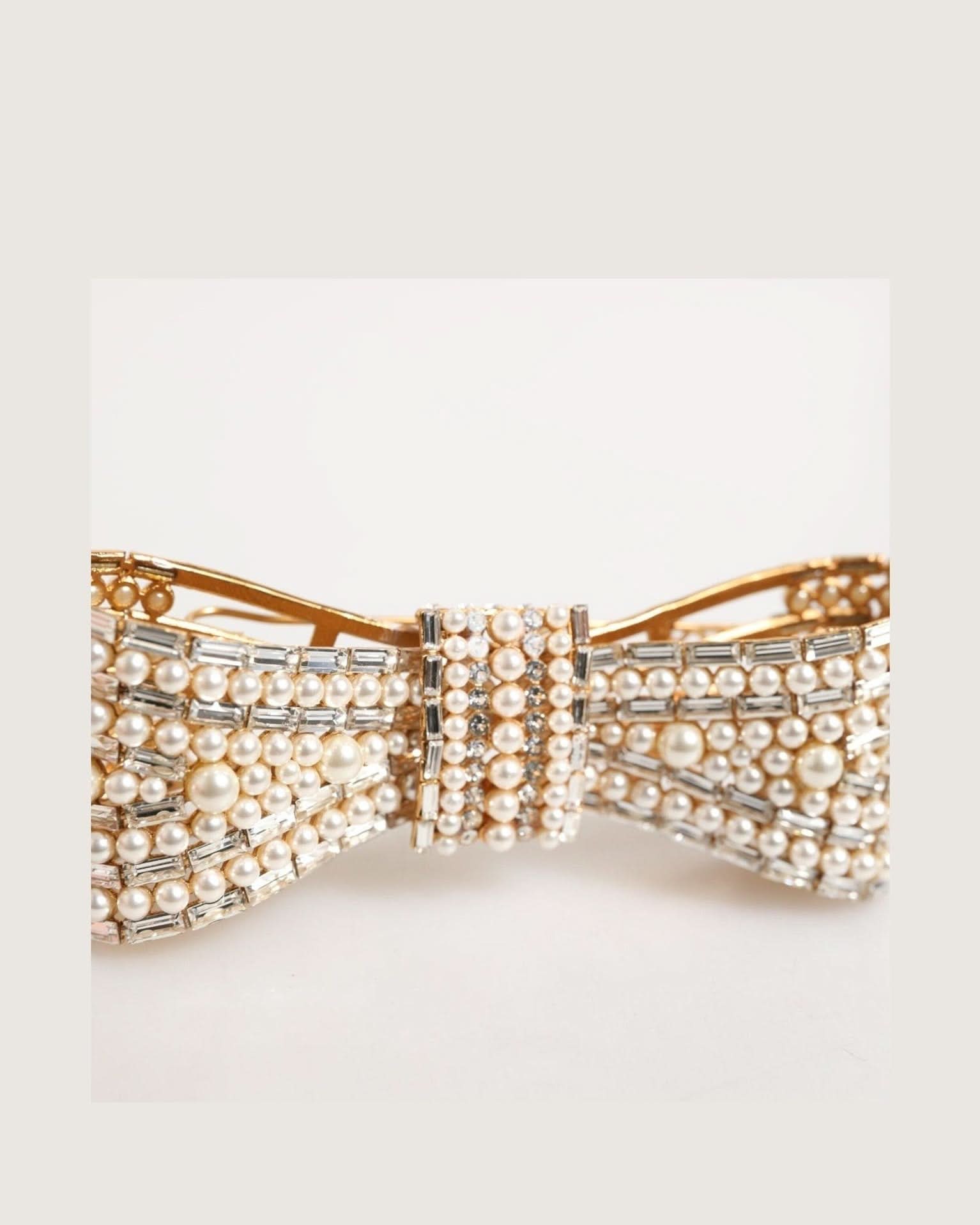 Dolce & Gabbana Gold Brass Glas Crystal Faux Pearl Embellished Brooch Brooches & Lapel Pins