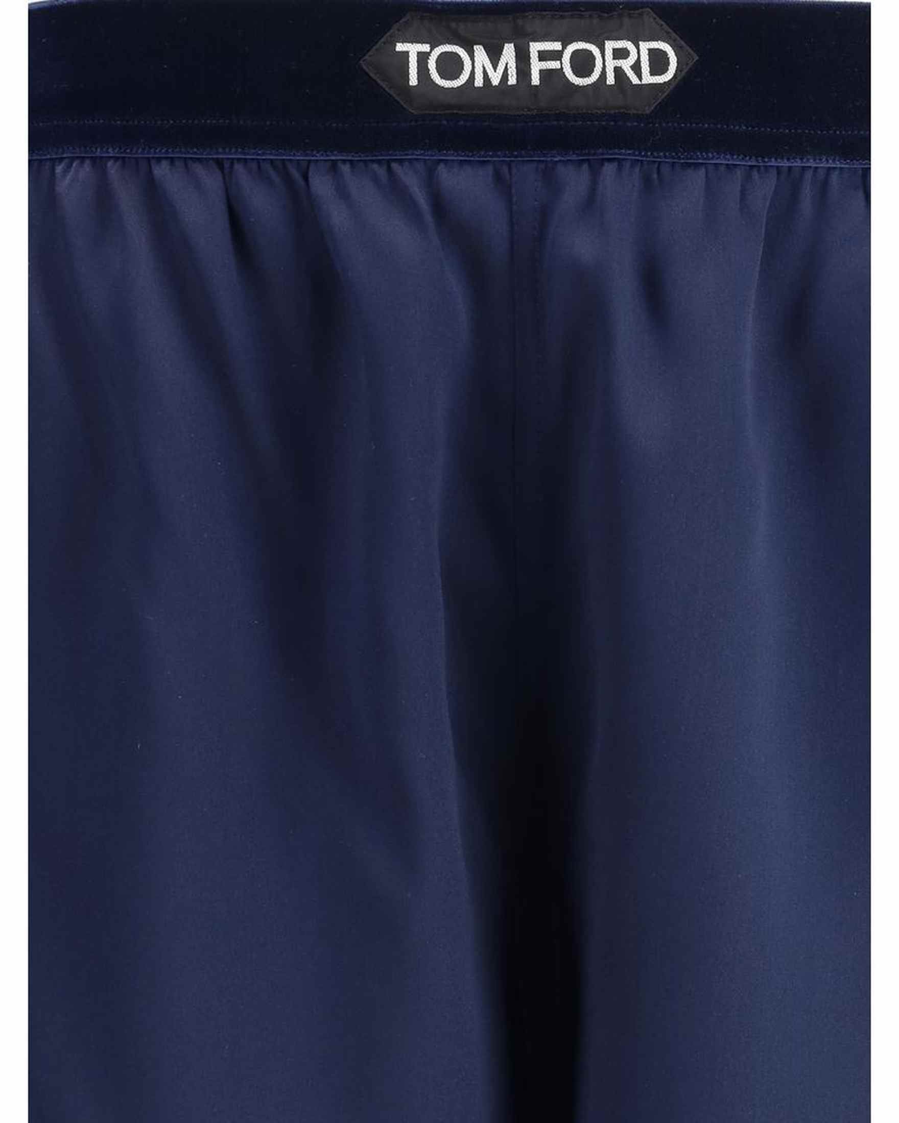Tom Ford Shorts Glam Steals