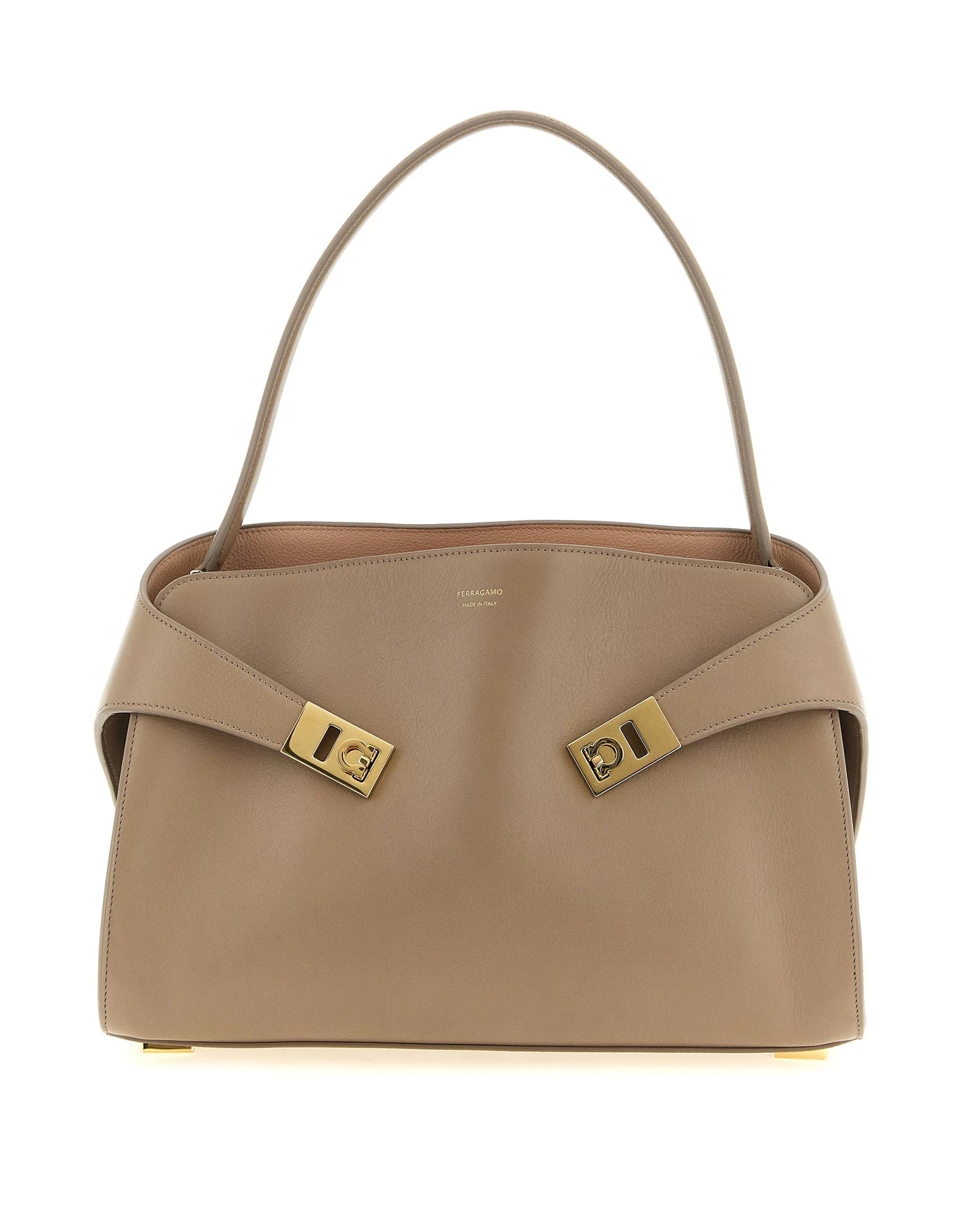 Ferragamo Shoulder Bag in pink, Calfskin Leather