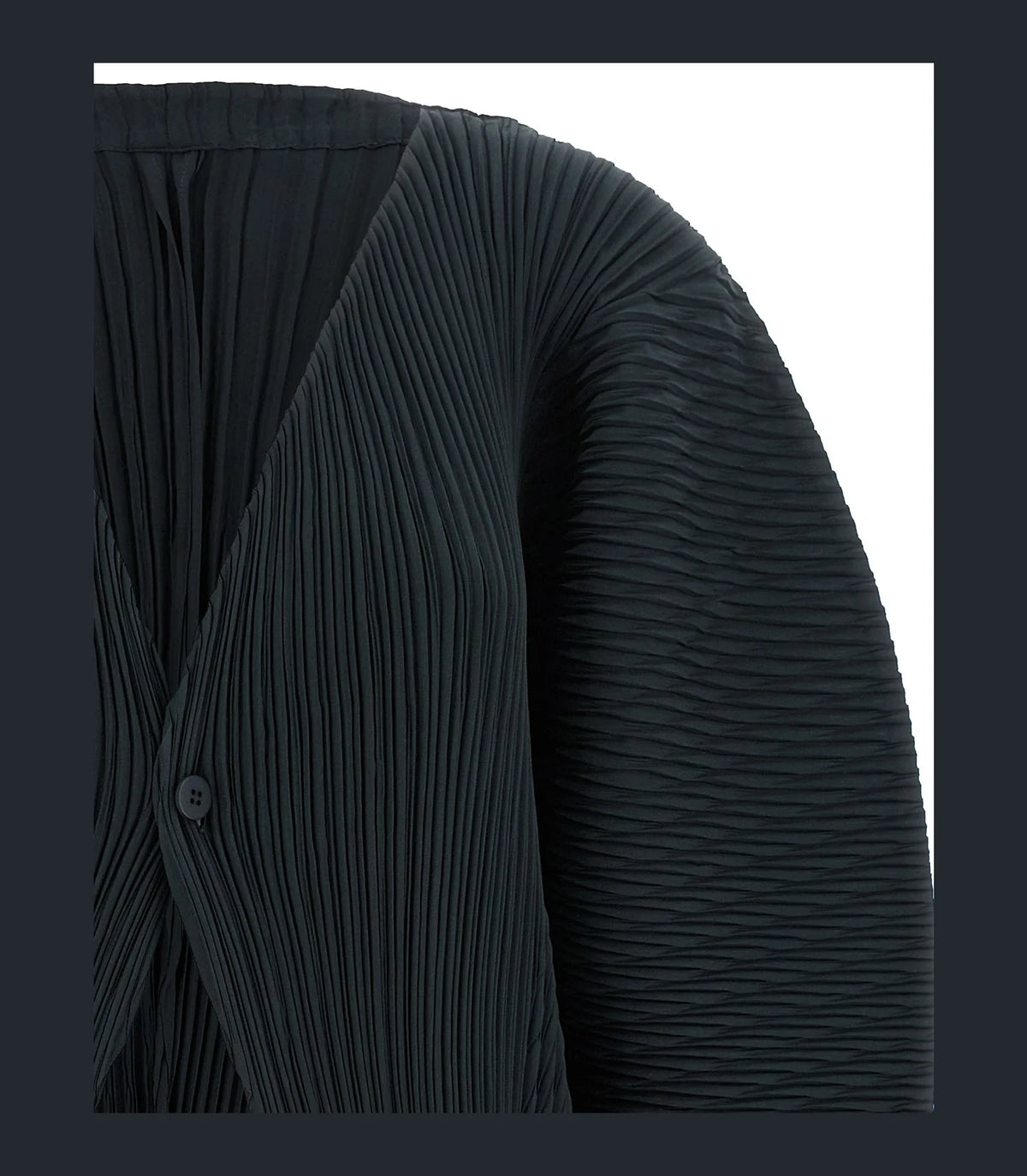 Issey Miyake Cardigan in black, Polyester — view 3