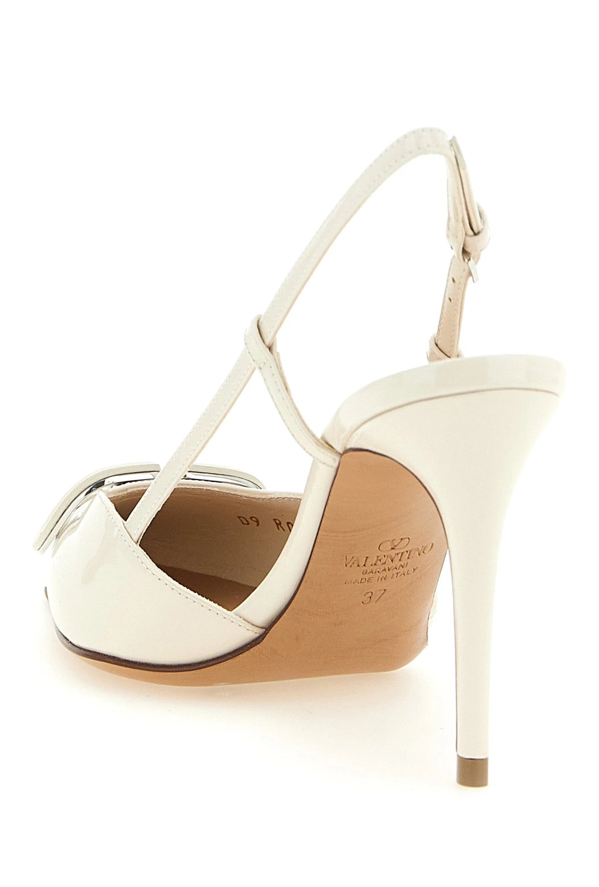 Valentino Garavani Pumps in white, Calfskin Leather — view 3