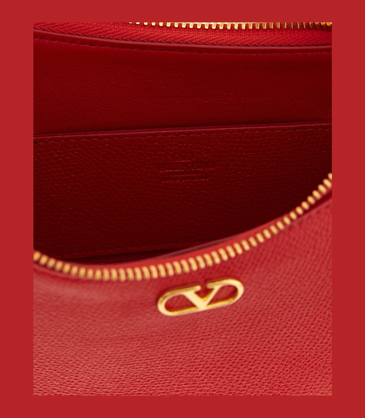 Valentino Garavani Shoulder Bag in red, Calfskin Leather β view 4