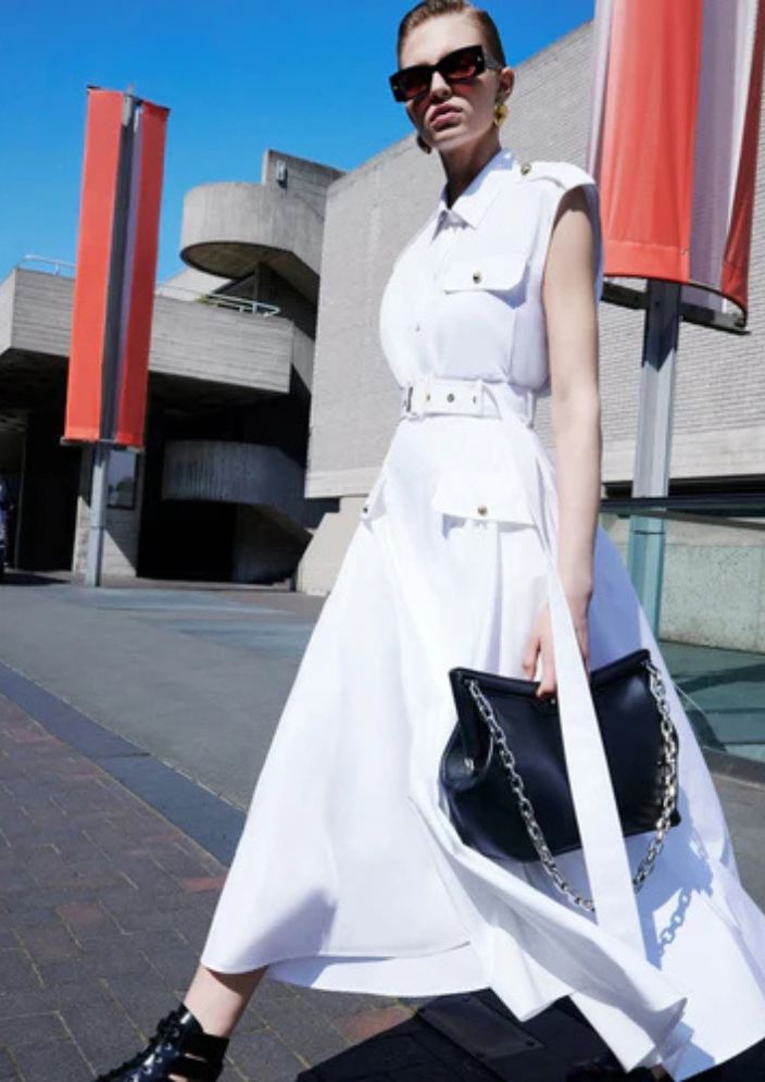 Coastal Chic Outfit Ideas: Breezy Looks with a Luxe Twist Coastal Chic Outfit Ideas: Breezy Looks with a Luxe Twist