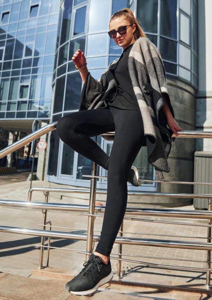 Why Yoga Pants Are the Ultimate Trans-Seasonal Style Staple