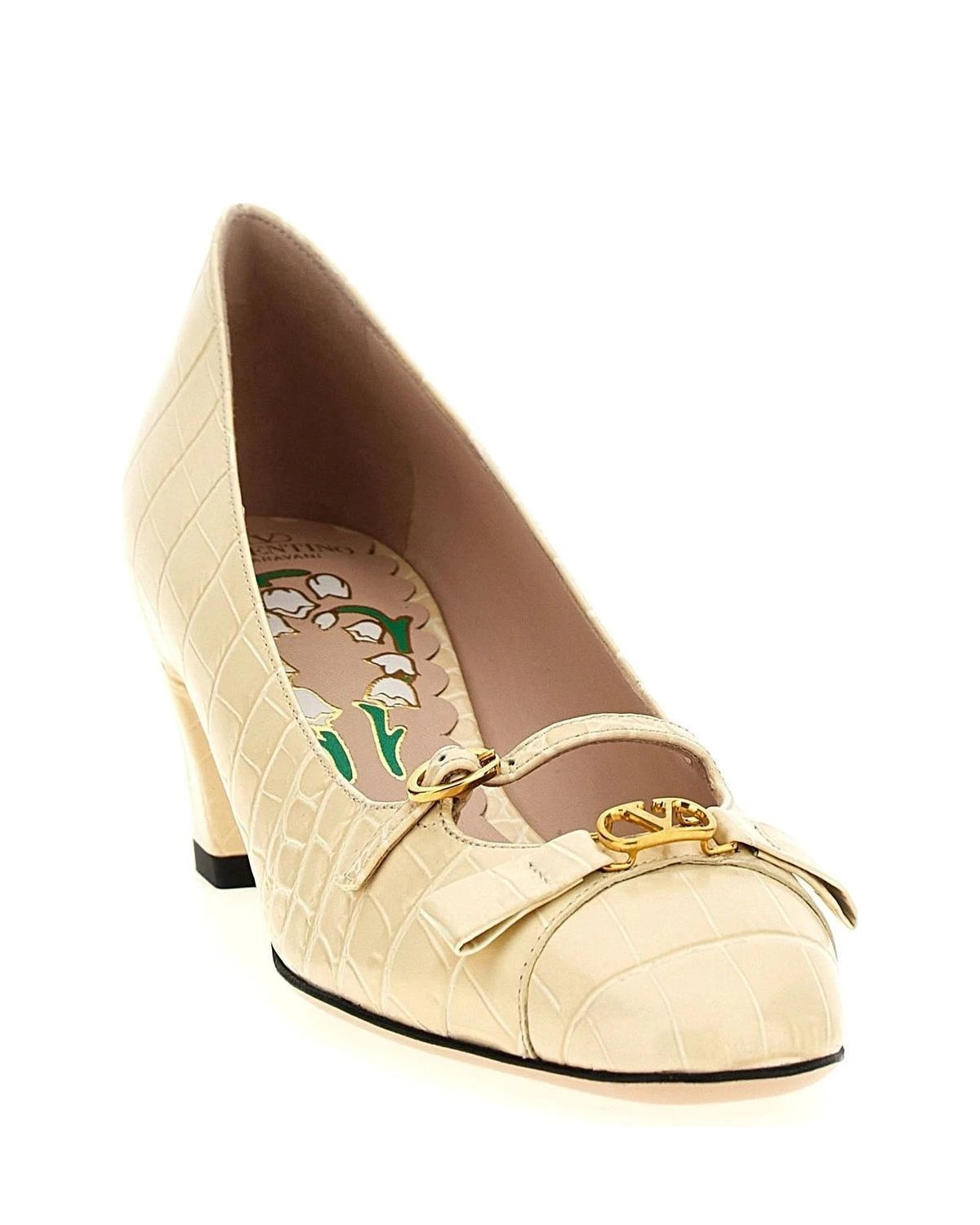 Valentino Garavani Pumps in white, Calfskin Leather — view 2