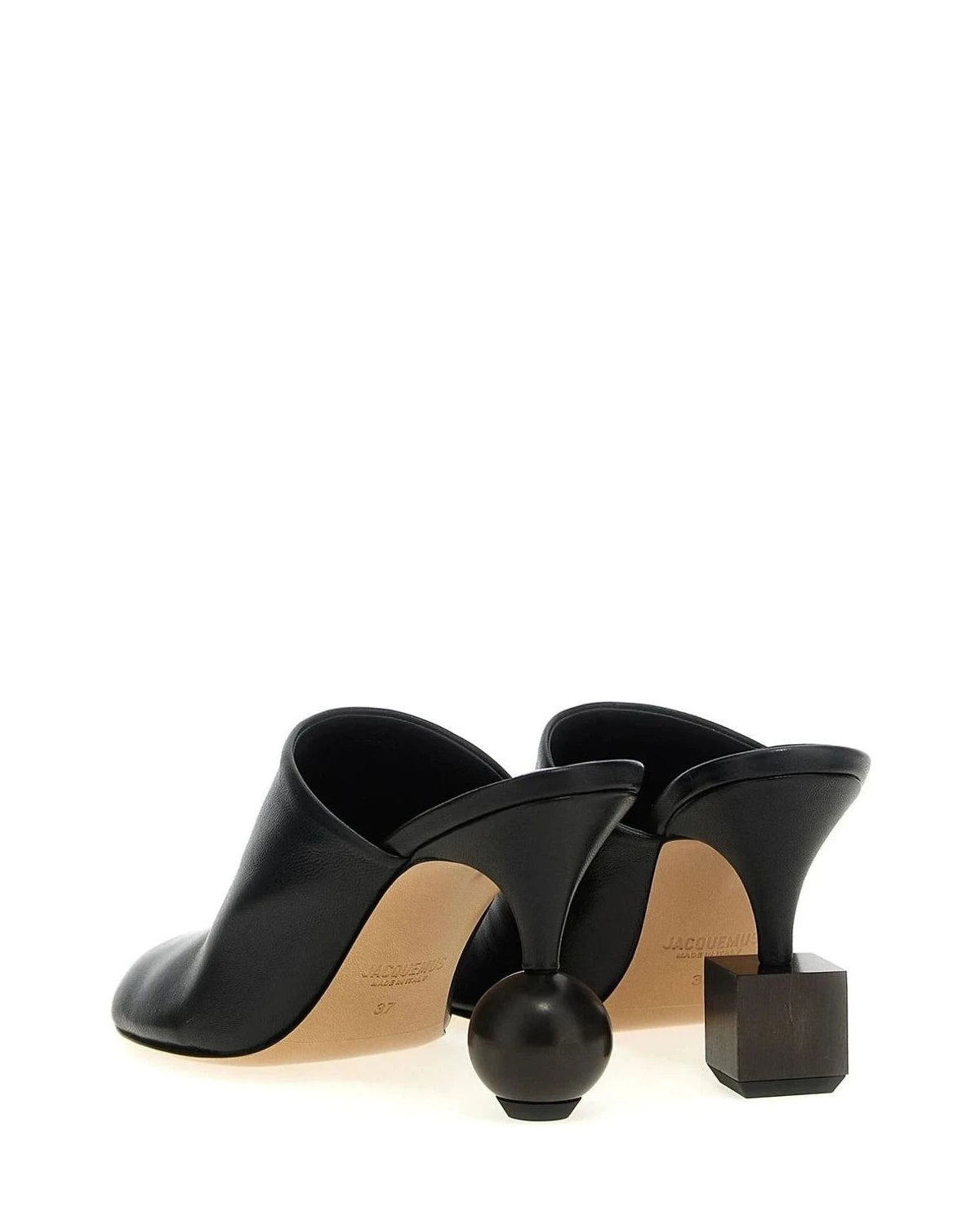 Jacquemus Pumps in black, Lamb Leather — view 2
