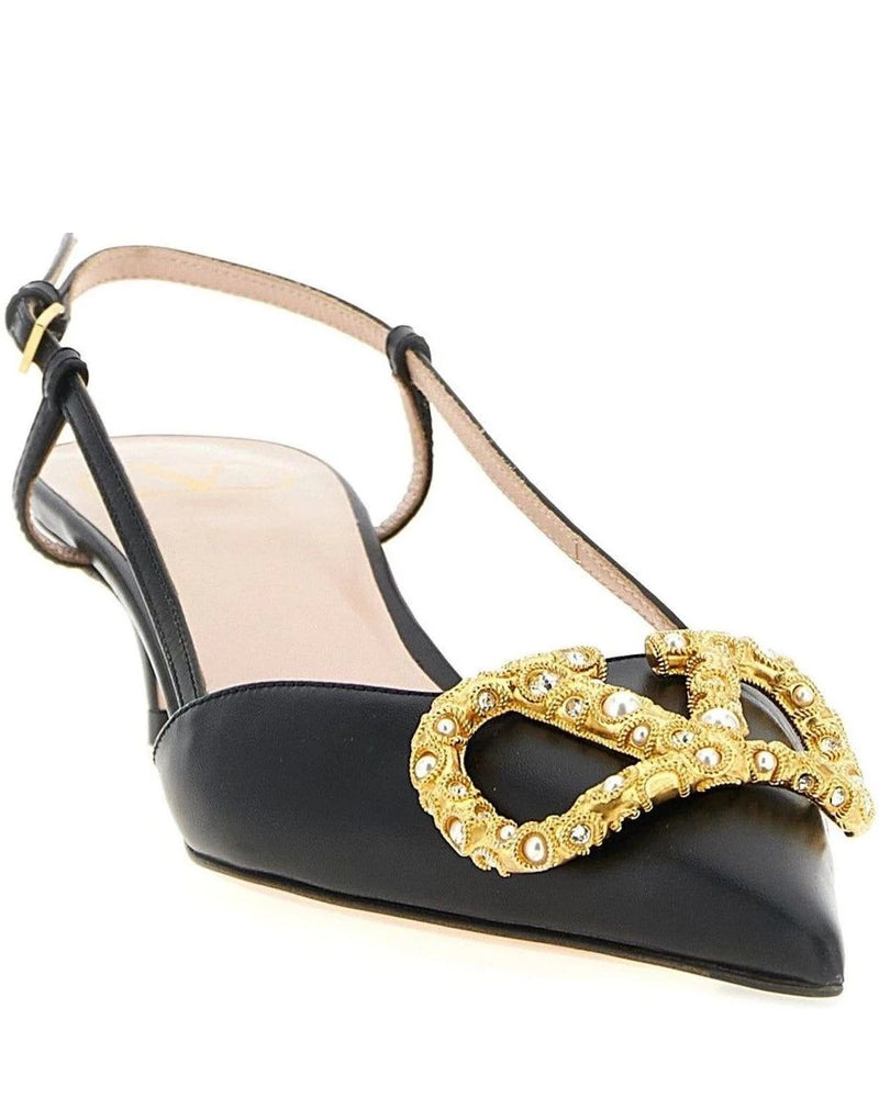Valentino Garavani Pumps in black, Calfskin Leather — view 2