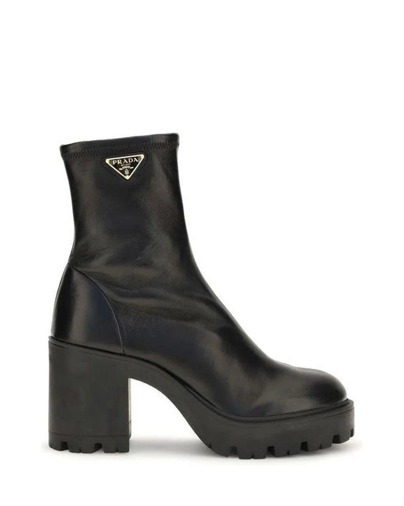 Prada Ankle Boots in black, Calf Leather