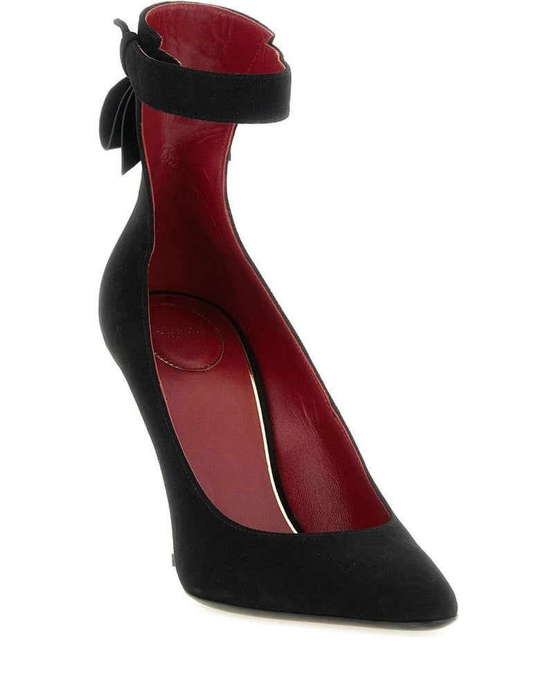 Valentino Garavani Pumps in black, Goat Leather — view 2