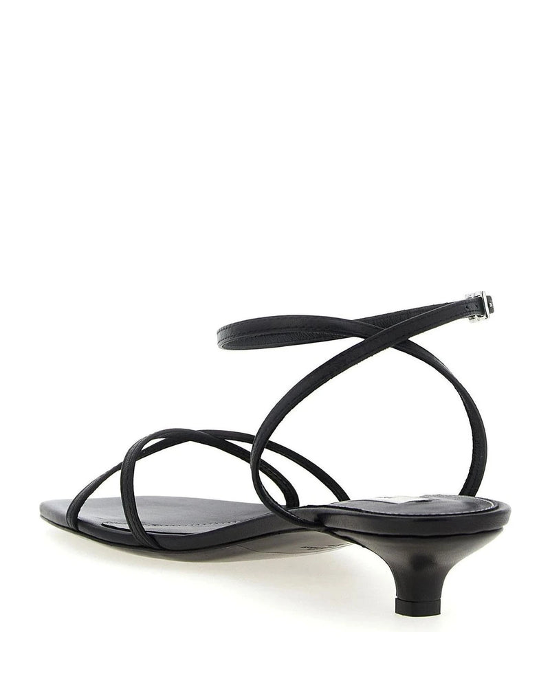 Toteme Pumps in black — view 3