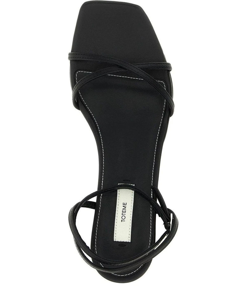 Toteme Pumps in black — view 4