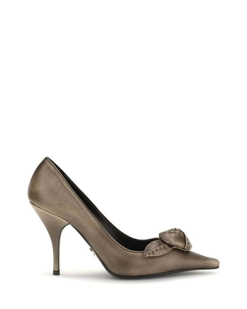 Prada Pumps in beige, Goatskin