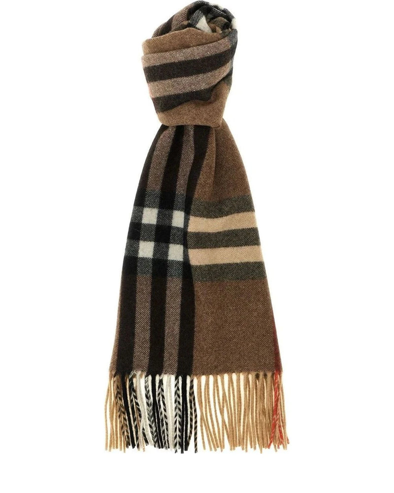 Burberry Scarves & Shawl in beige, Cashmere