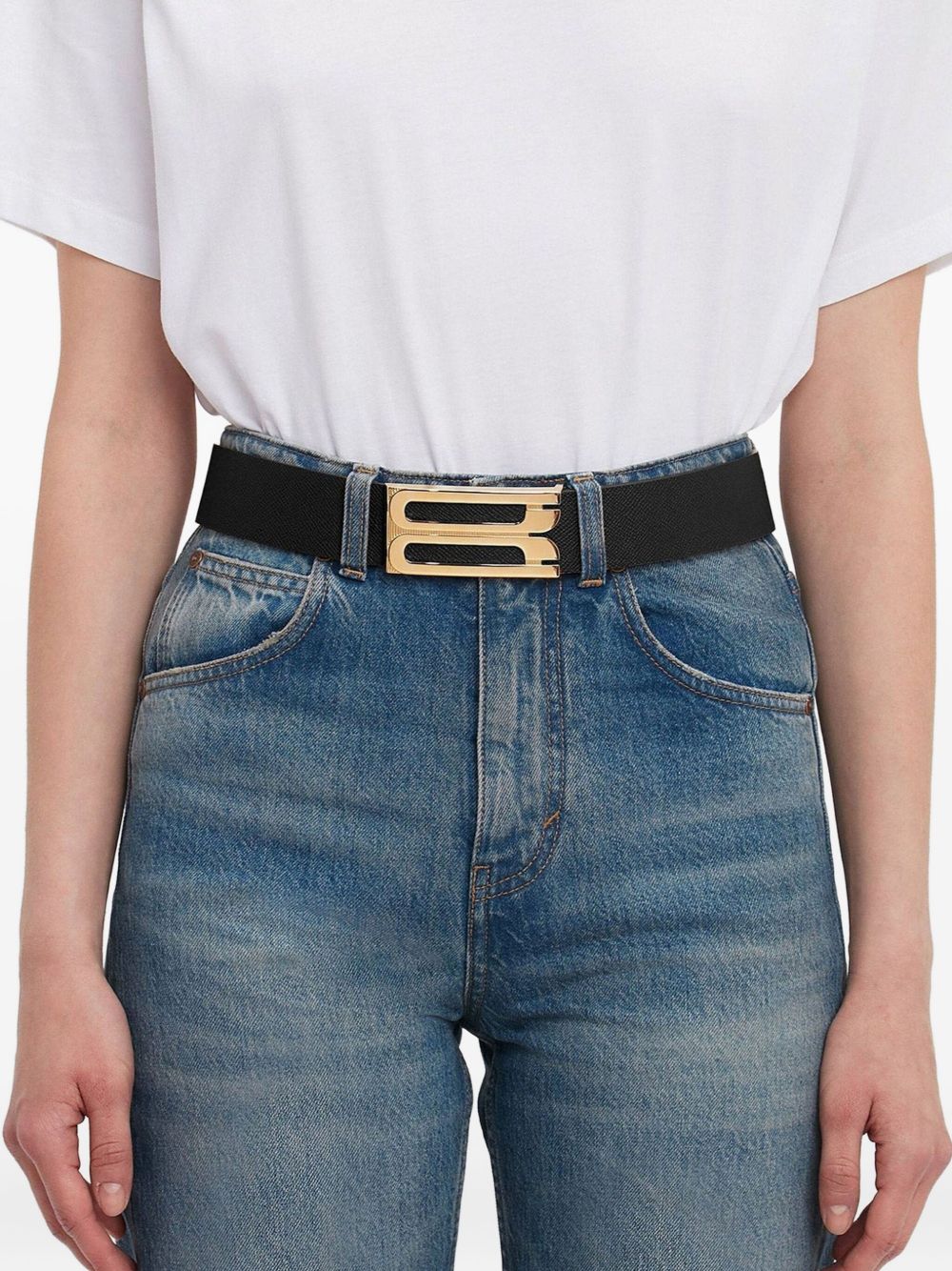Add a polished touch with Victoria Beckham Black Leather Jumbo Frame Belt in Grained tailored in quality leather — great for autumn styling. Built for versatile styling. Explore it at glam steals online. Glam Steals