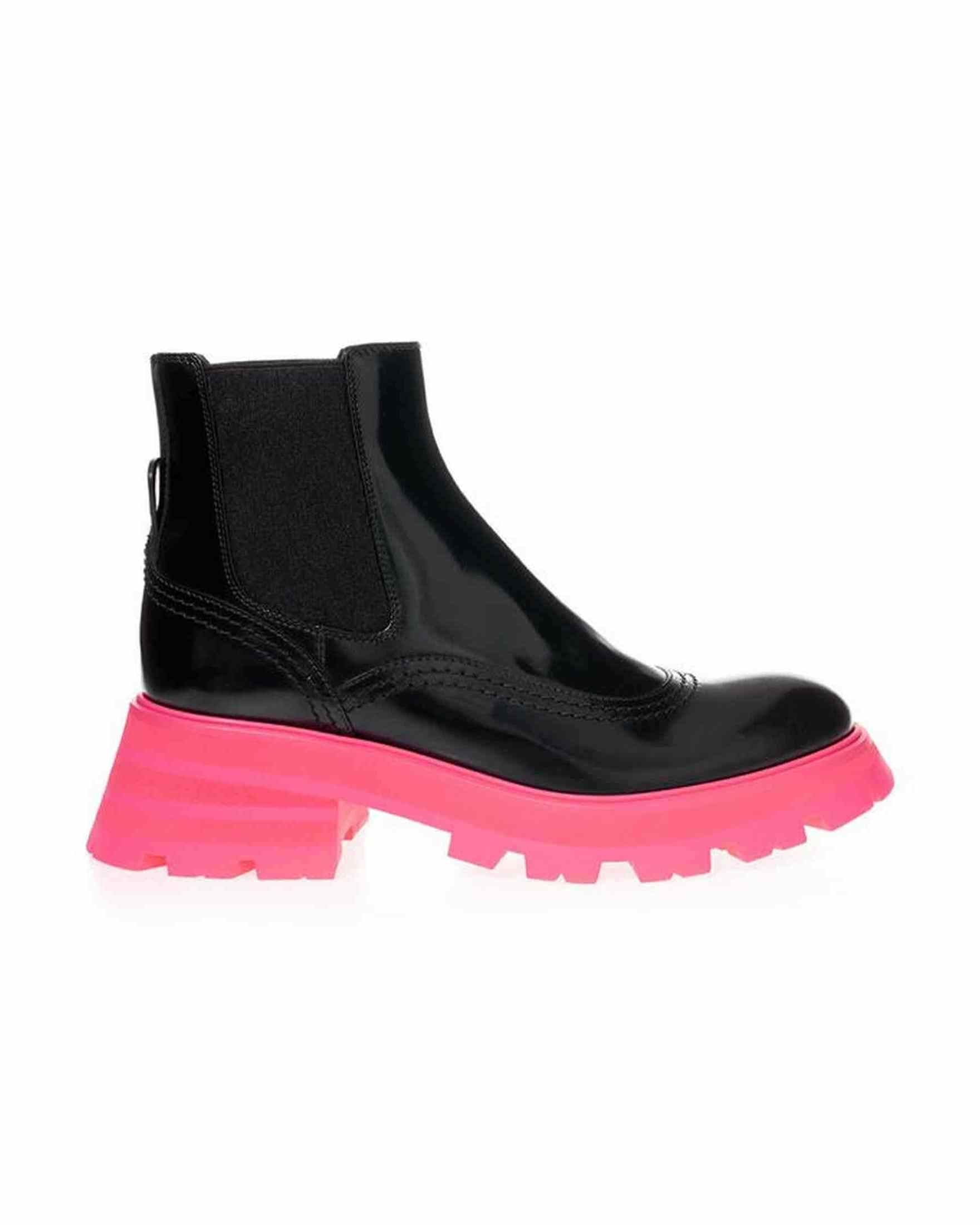 Alexander Mcqueen Elegant Leather Black Boots Glam Steals