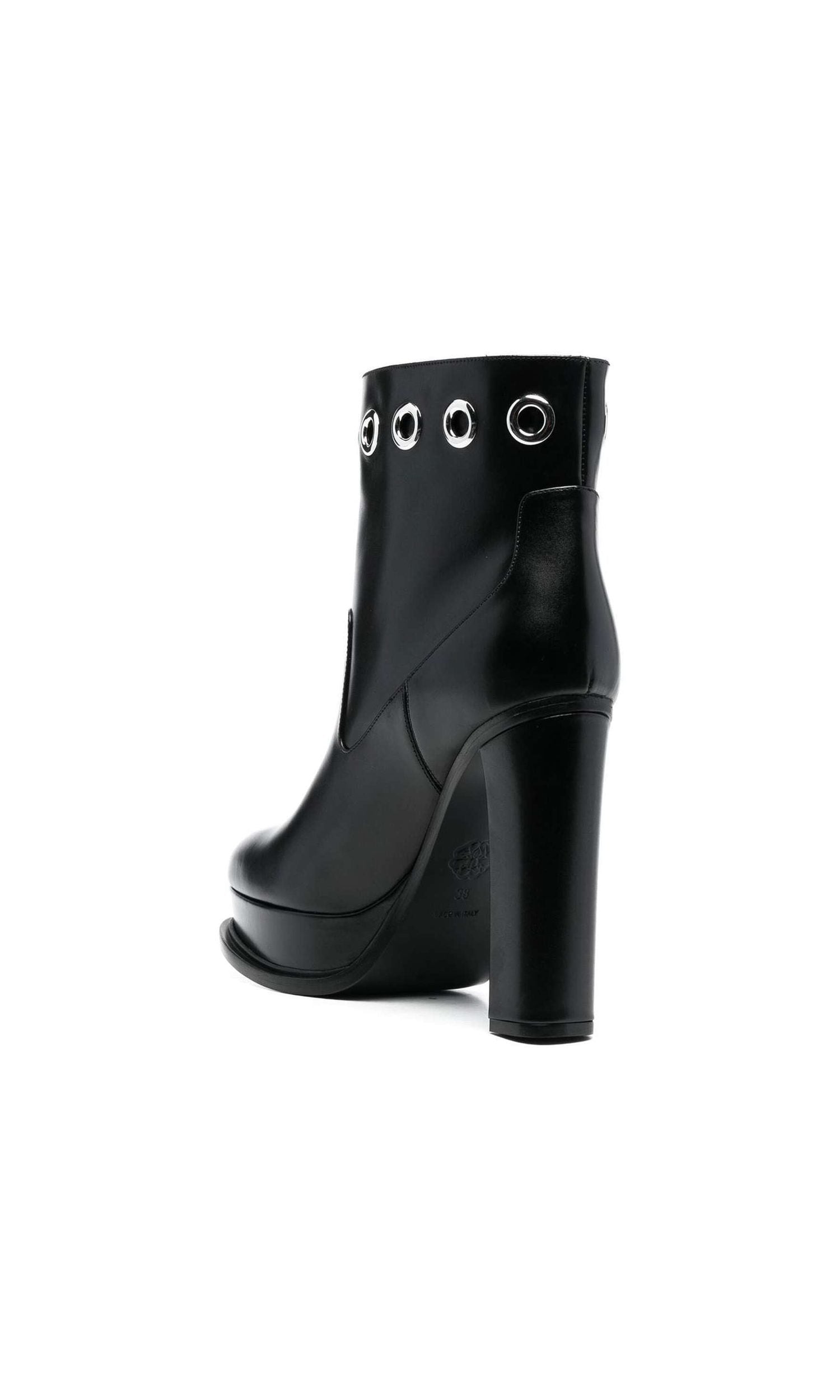 Alexander Mcqueen Heeles Boots Glam Steals