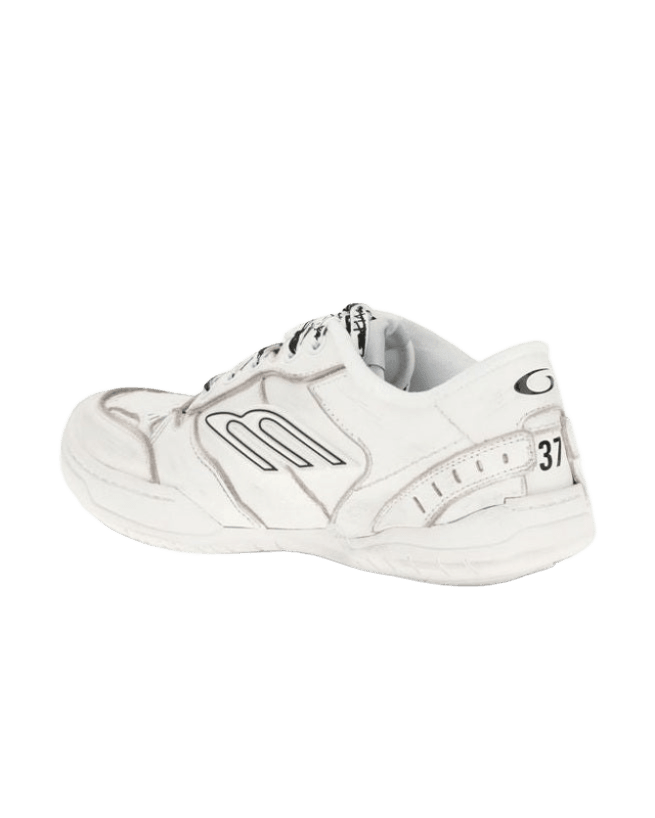 Balenciaga Hamptons Worn-out Sneakers Glam Steals