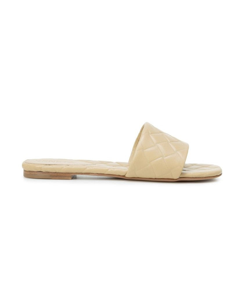 Bottega Veneta Beige Leather Lamb Flat Sandals Flats