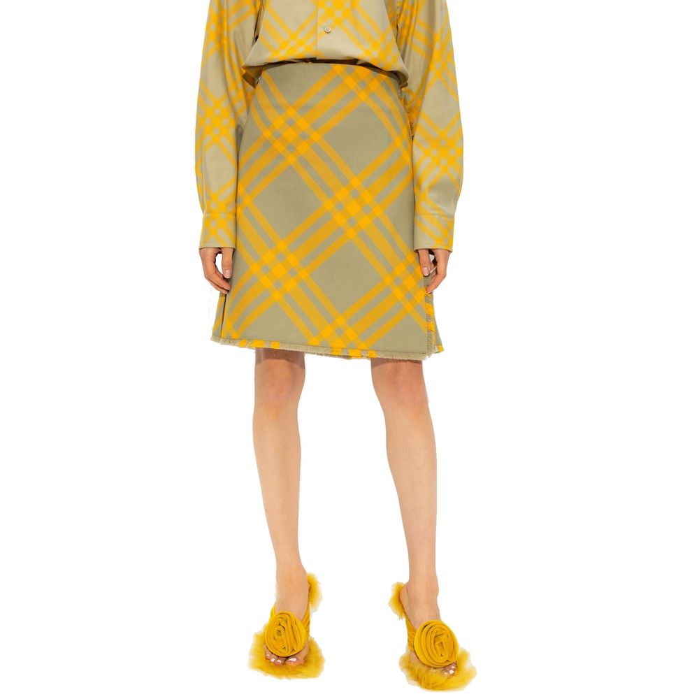 Burberry Kilt Style Skirt Glam Steals