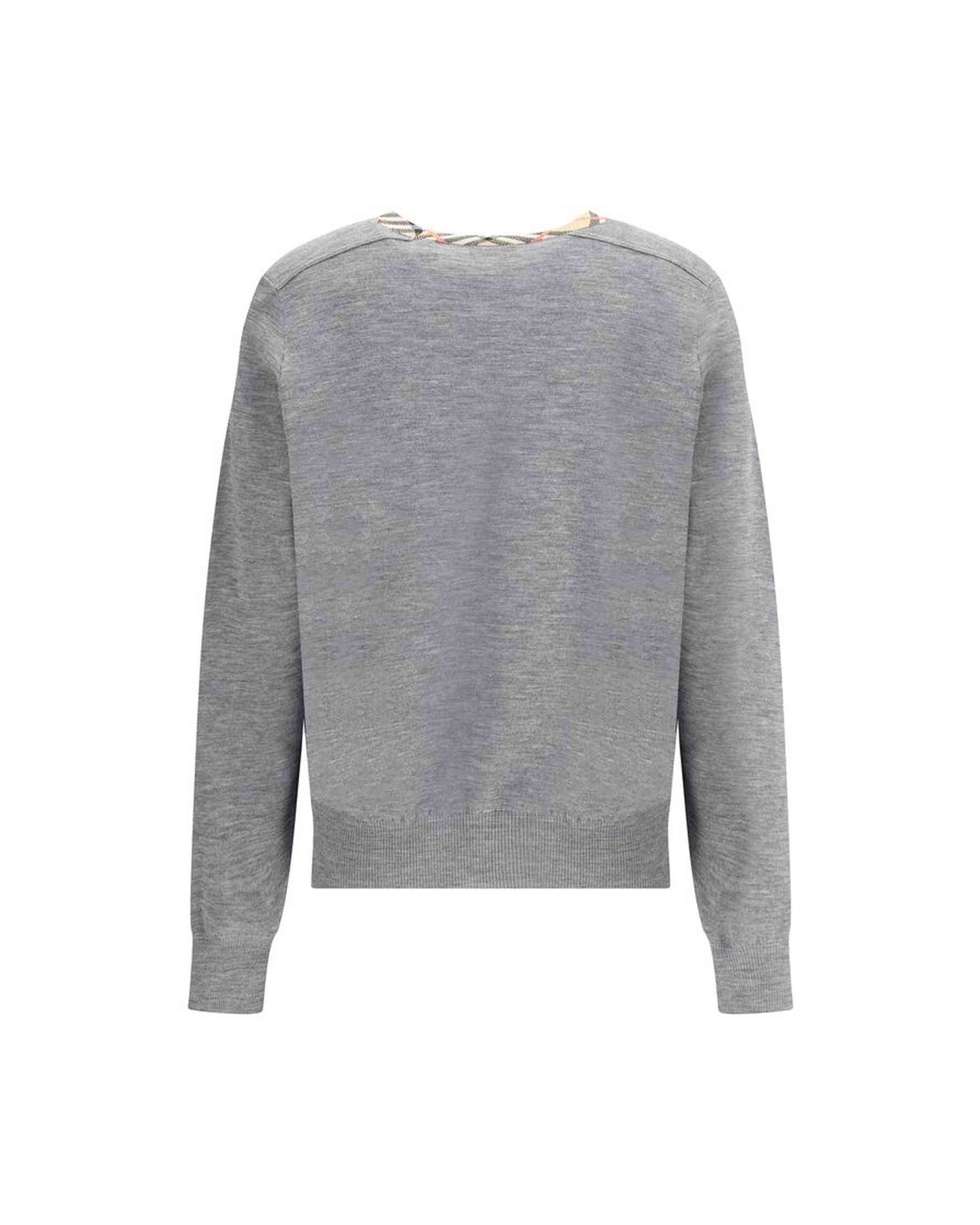 Burberry Knit Roundneck Glam Steals