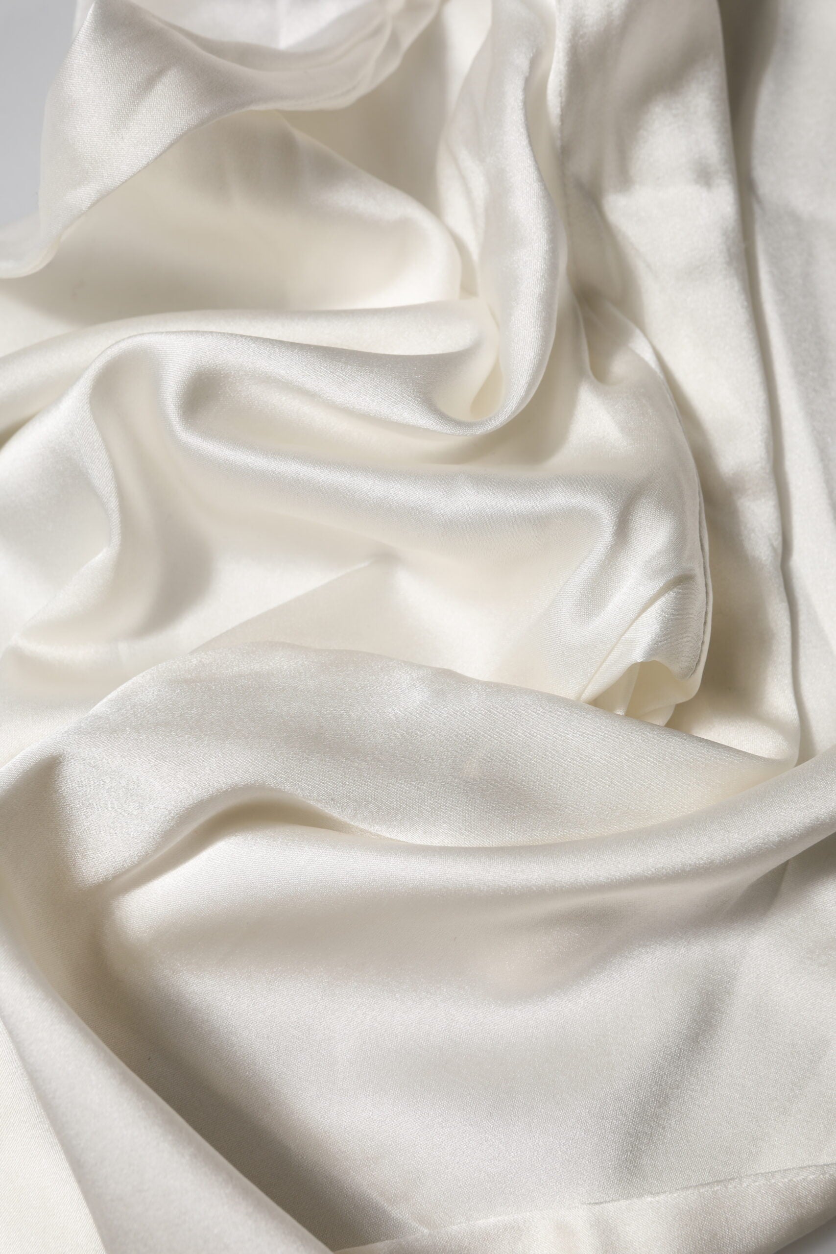 Dolce & Gabbana Ivory Silk Tapered High Waist Pant Glam Steals