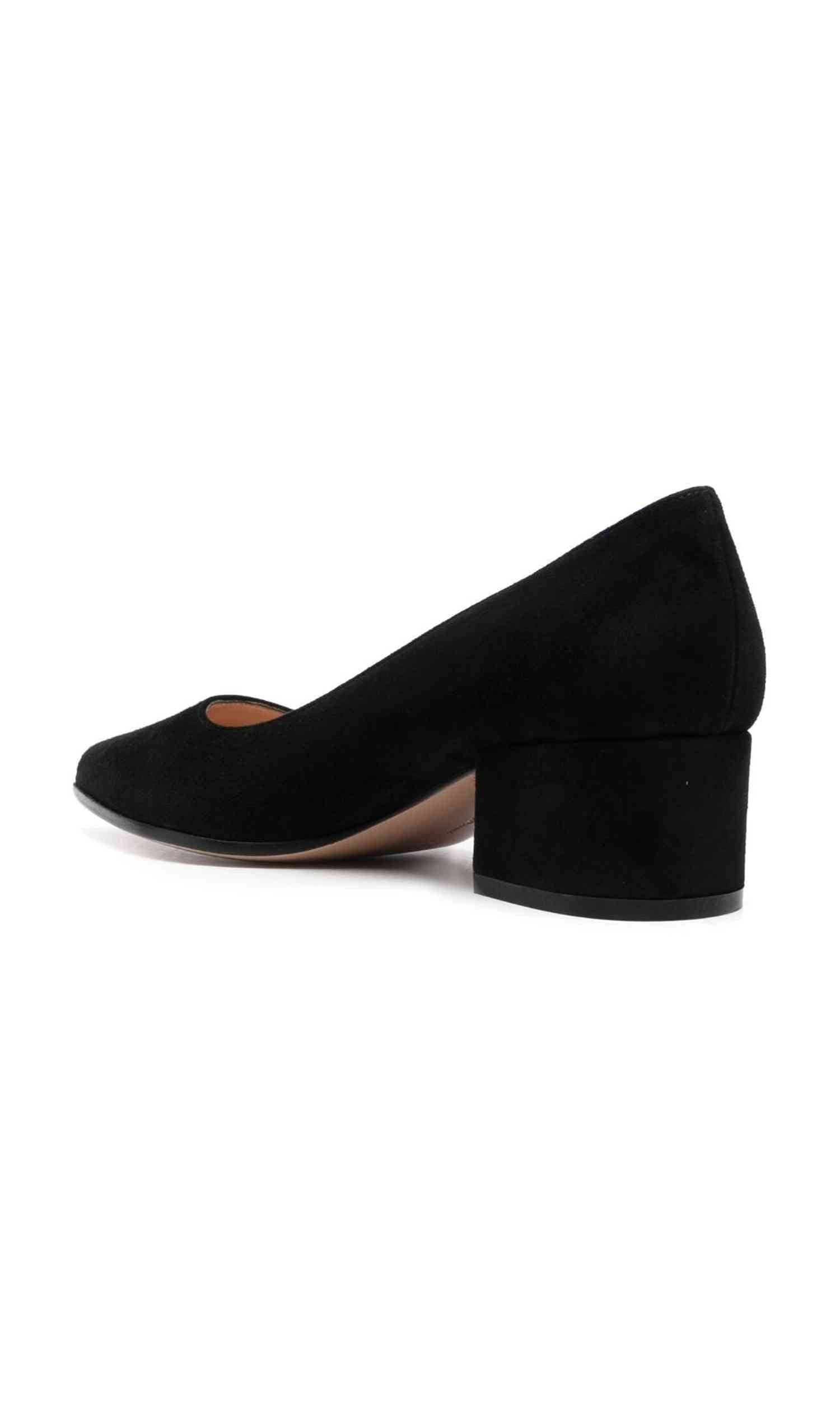 Gianvito Rossi Black Heel Glam Steals
