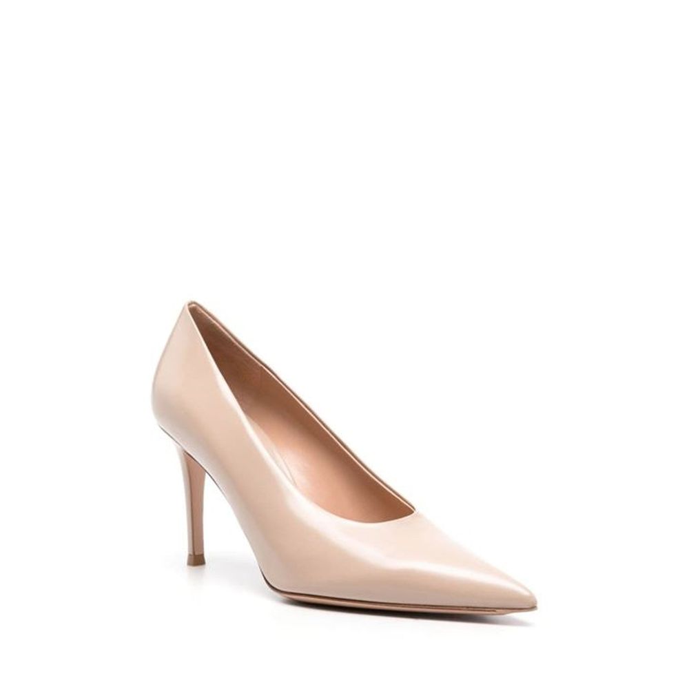 Gianvito Rossi Leather Robbie Pumps Glam Steals