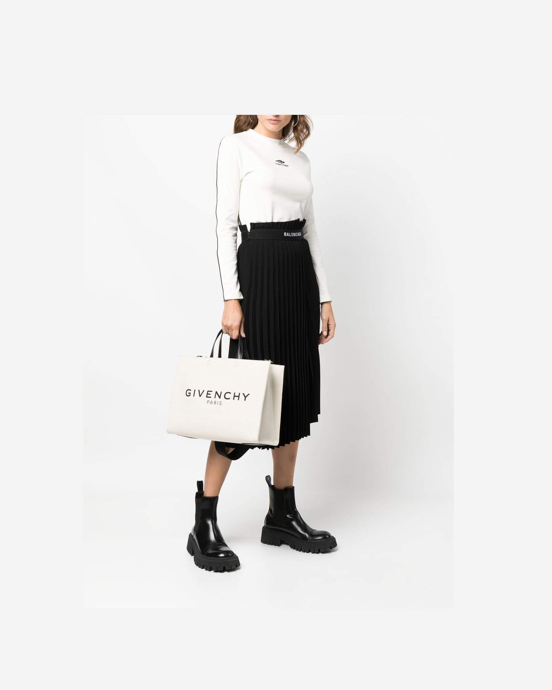 Givenchy Canvas G Tote Medium Glam Steals