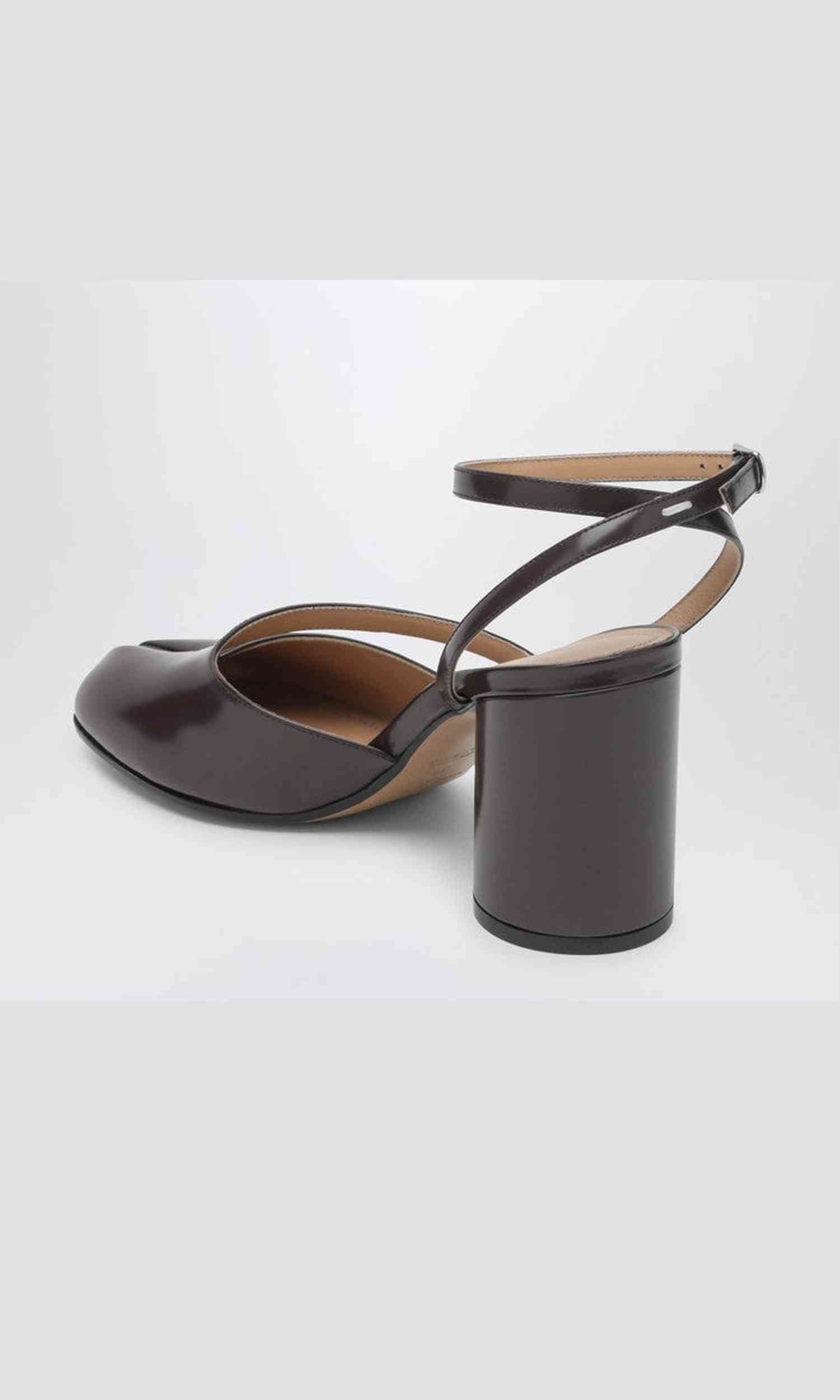 Maison Margiela Brown Leather Tabi Sandals in Brushed Glam Steals