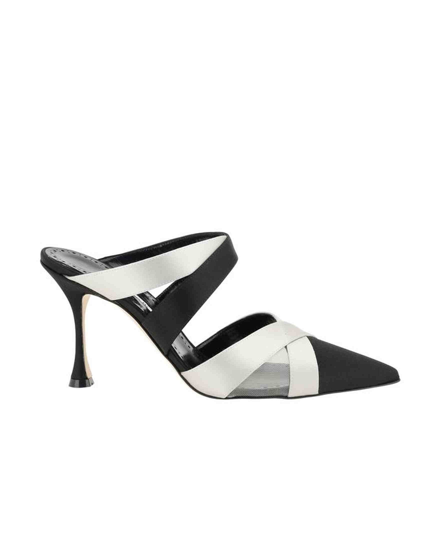 Manolo Blahnik Oyounak Pumps Glam Steals