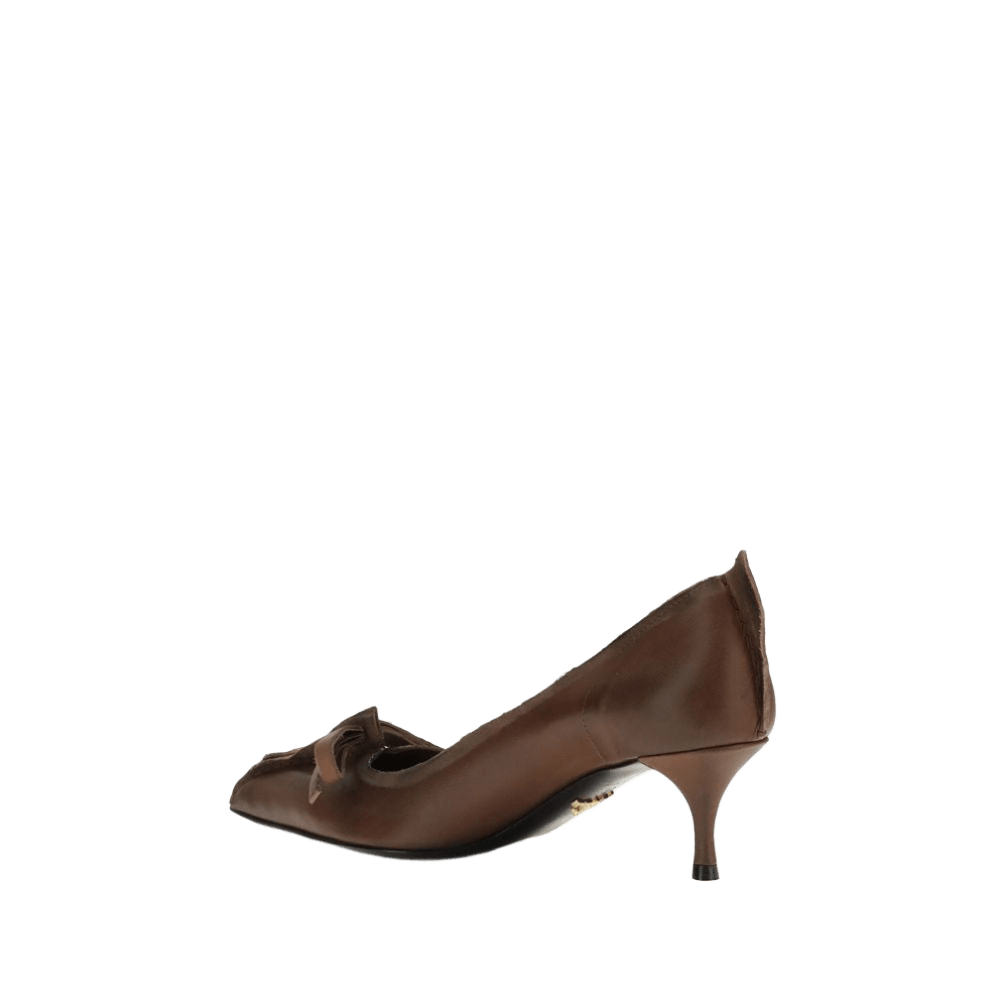 Prada Antique leather Pumps Glam Steals