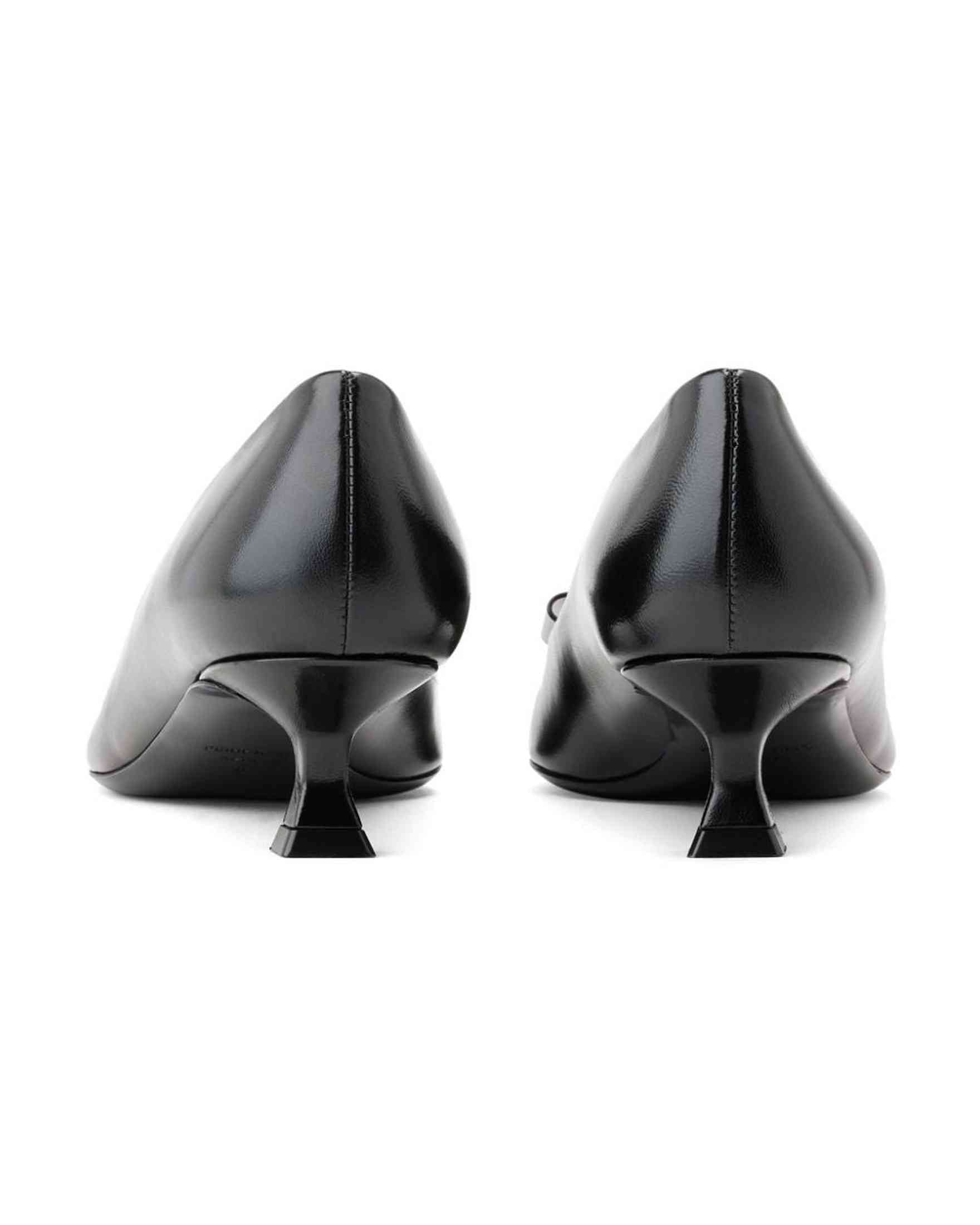 Salvatore Ferragamo Leather New Vara Pumps Glam Steals