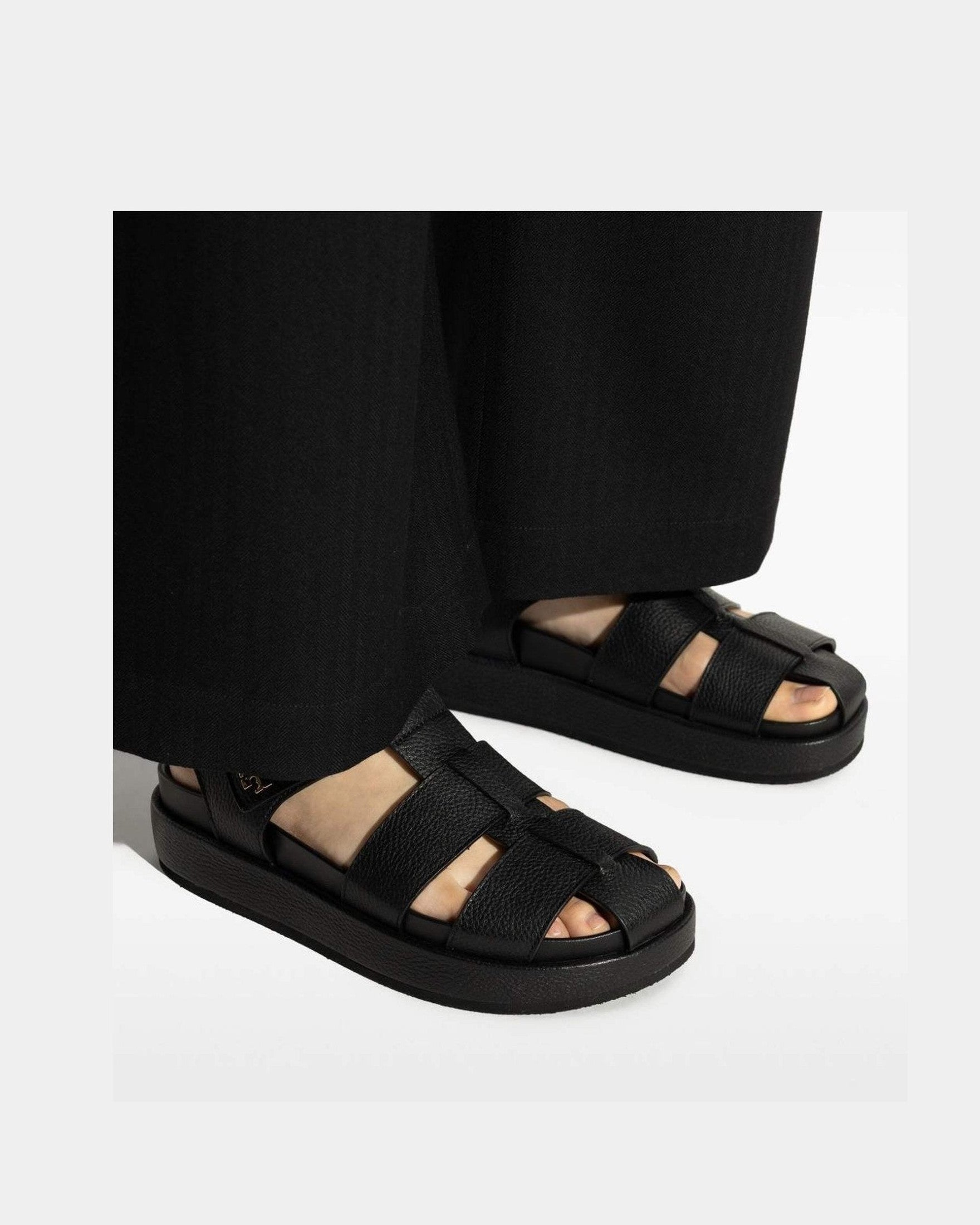 Tory Burch Black Sandals Glam Steals