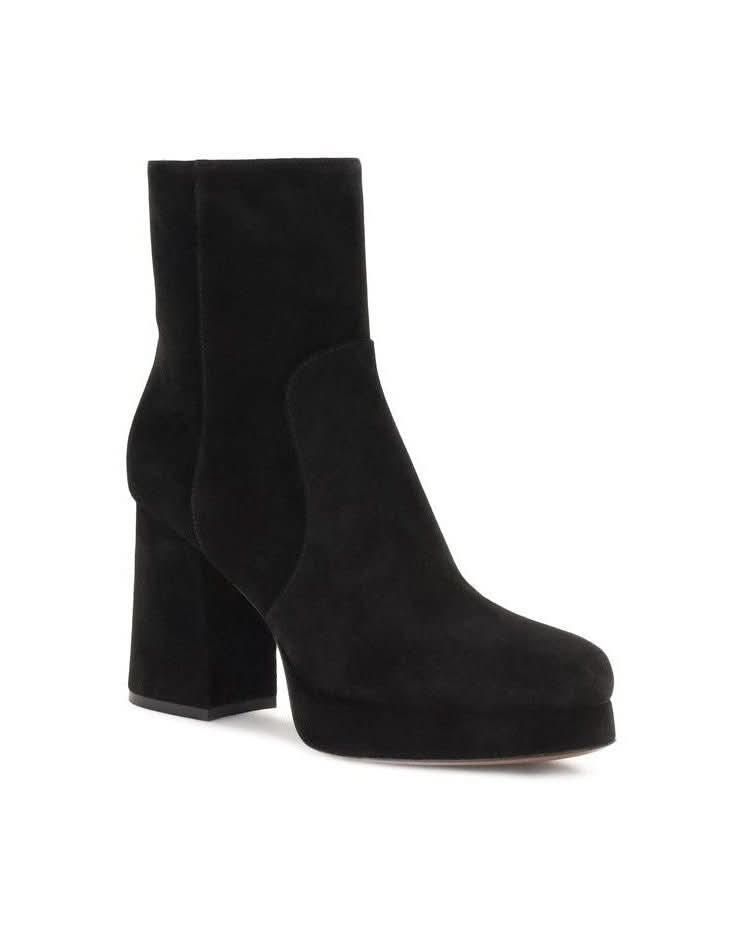 Valentino Garavani Black Calf Leather Bos Taurus Ankle Boots 