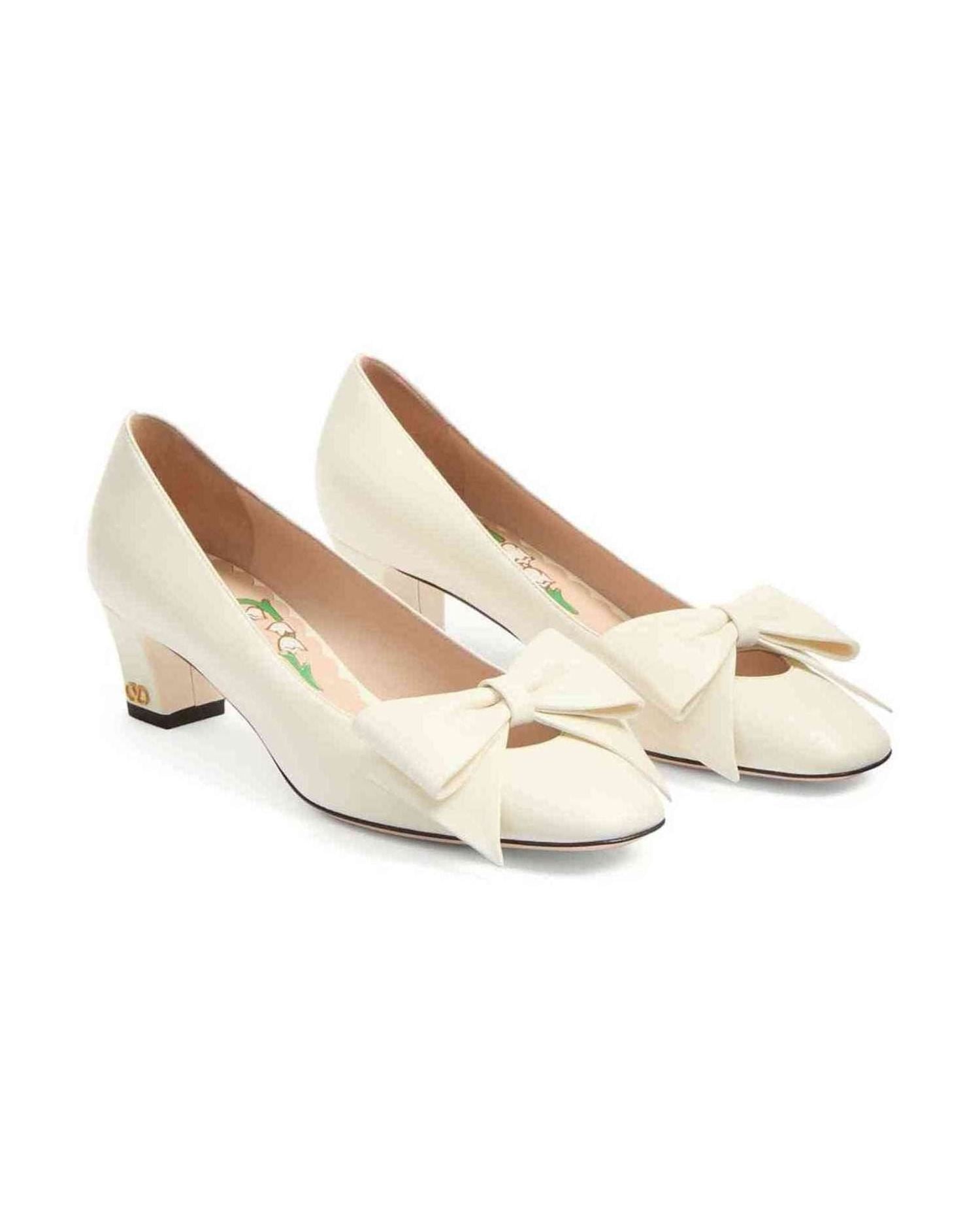 Valentino Garavani Bowow Décolleté in Kid 45mm Glam Steals