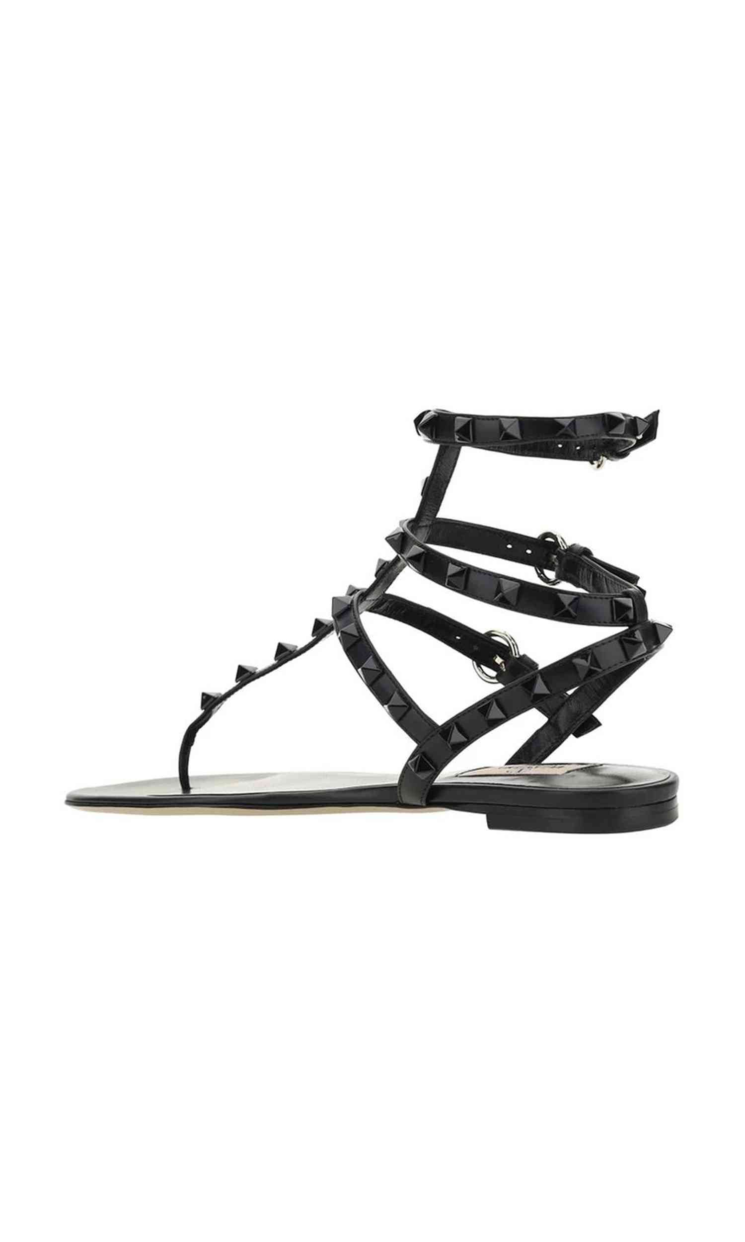 Valentino Garavani Rockstud Flip Flop Sandlas Glam Steals