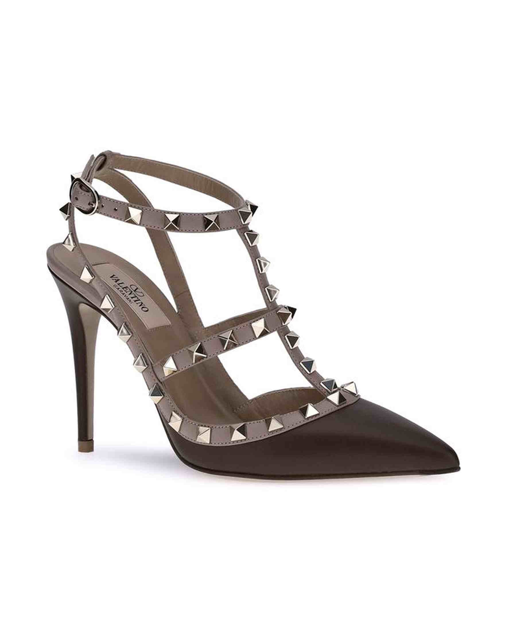 Valentino Garavani Rockstud Pumps Glam Steals