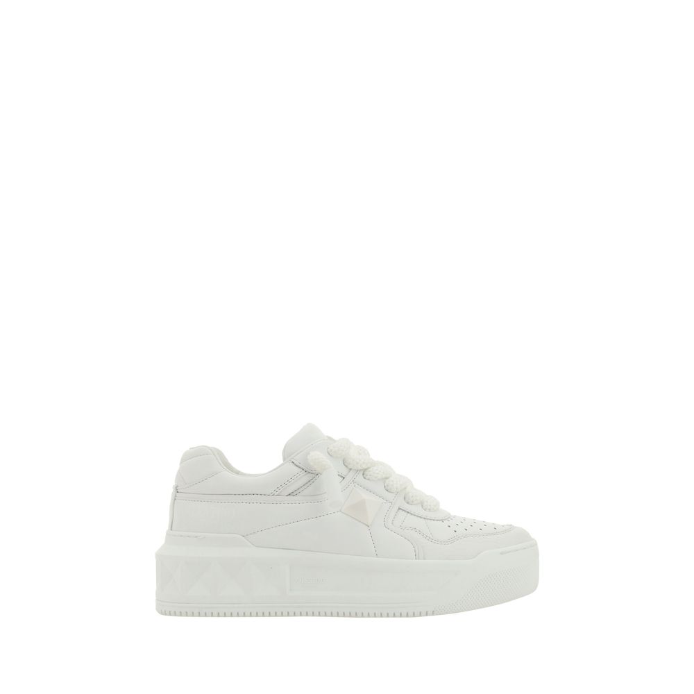 Valentino Garavani Sneakers Glam Steals