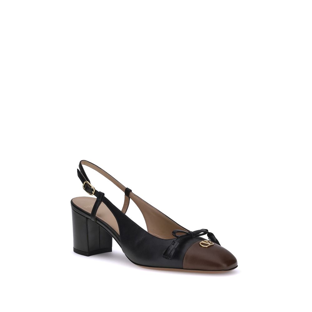 Valentino Garavani Valet Du Roi Pumps Glam Steals