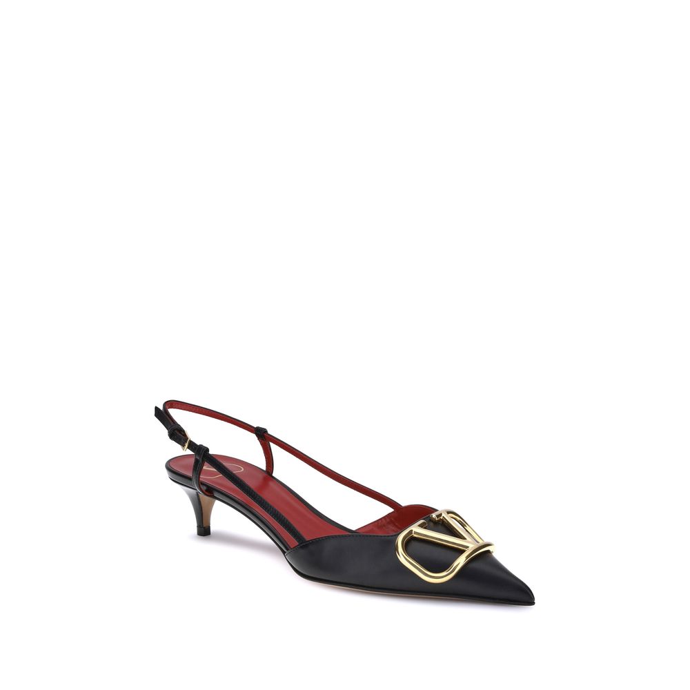 Valentino Garavani Vlogo Pumps Glam Steals