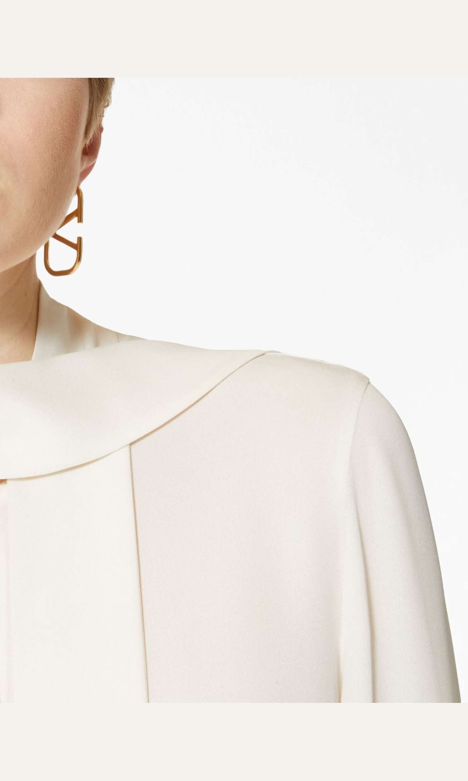 Valentino Garavani Vlogo Signature Earrings Glam Steals